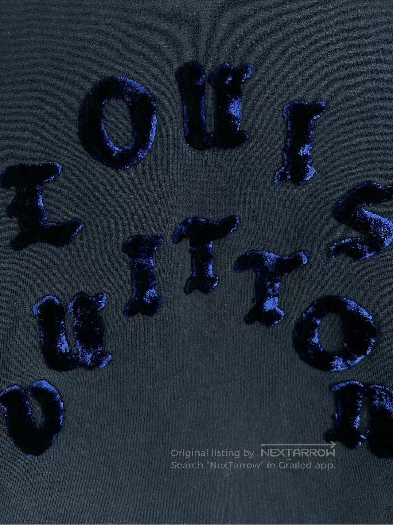 Louis Vuitton louis vuitton plush logo sweatshirt in blue. Size US M / EU 48-50 / 2 - 2 Thumbnail