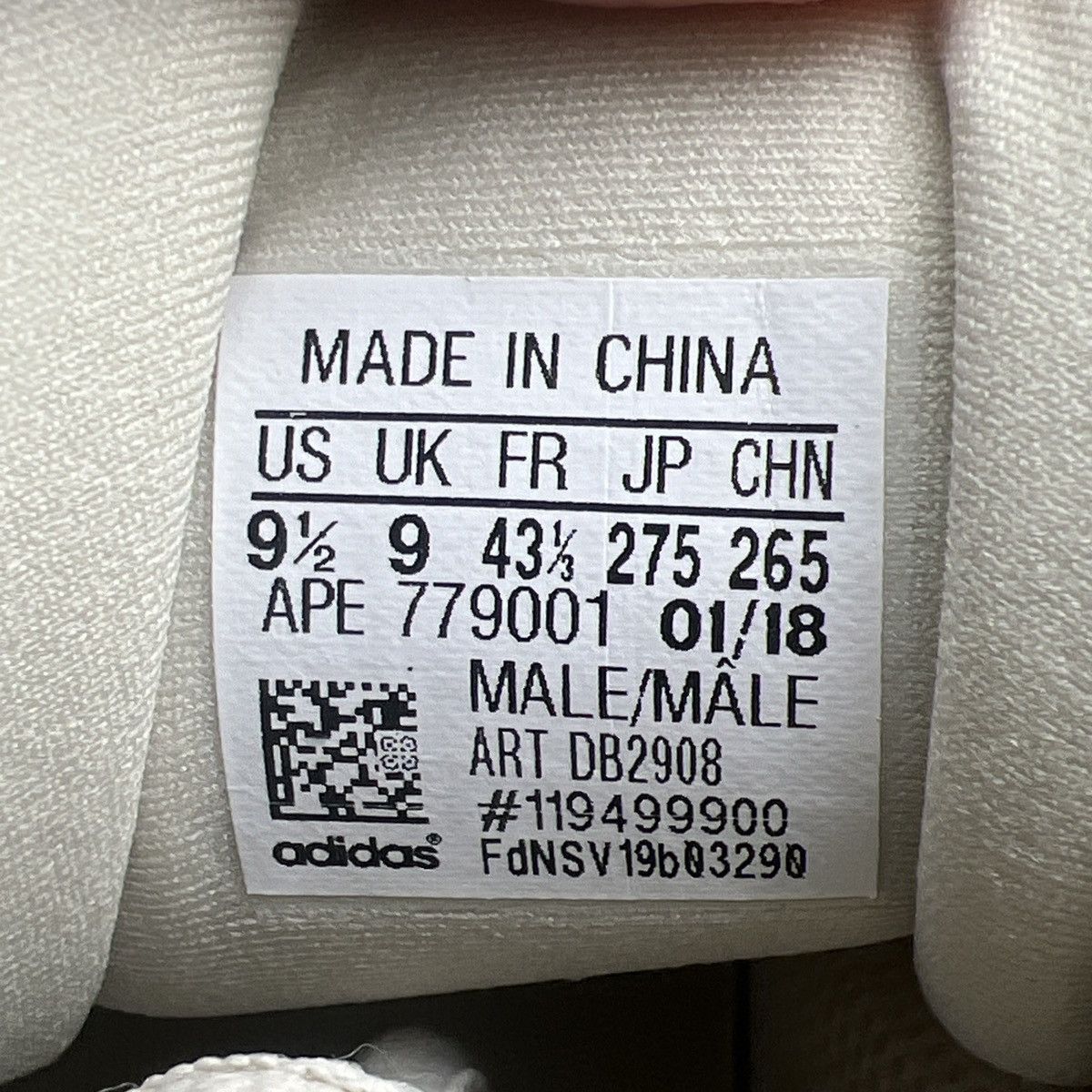 Adidas Yeezy 500 blush Size US 9.5 / EU 42-43 - 8 Thumbnail