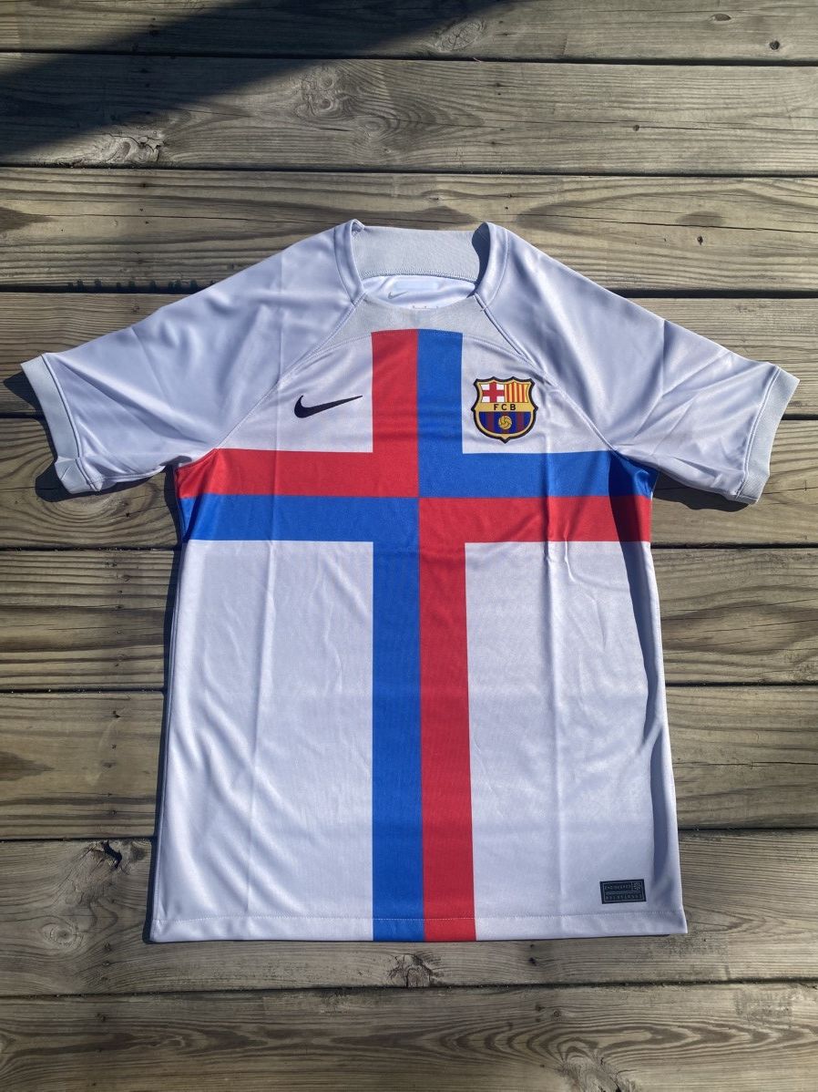 Nike FC Barcelona 2022/23 Jersey Size US M / EU 48-50 / 2 - 1 Thumbnail