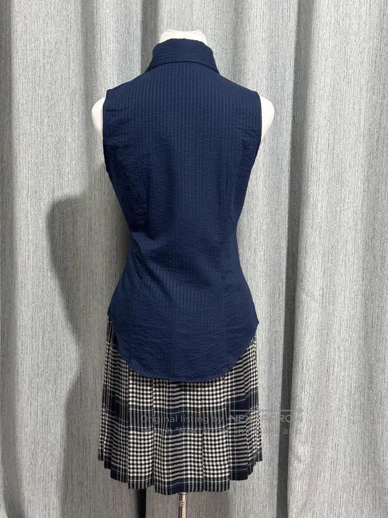 Vivienne Westwood Vivienne Westwood Navy Blue Sleeveless Shirt Size M / US 6-8 / IT 42-44 - 4 Thumbnail