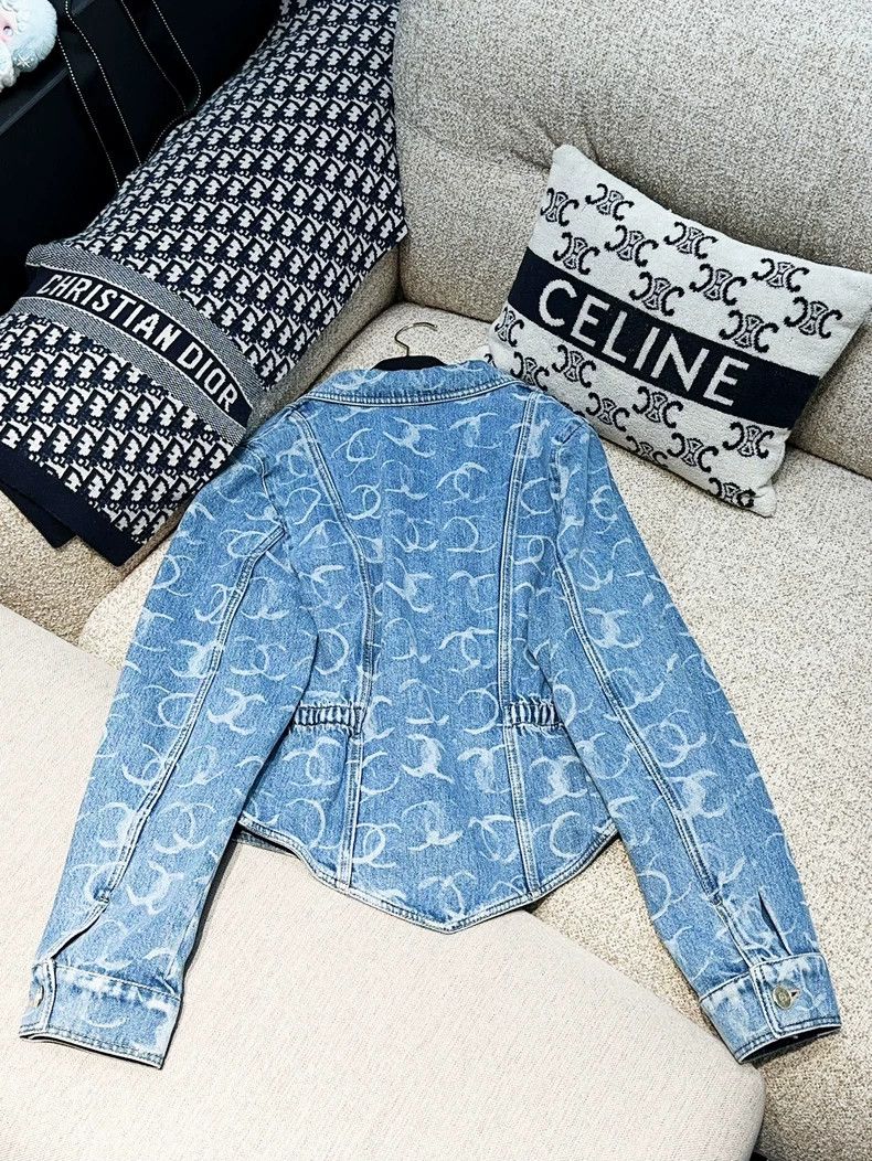 Chanel Chanel 23B blue full-print graffiti double C long-sleeved Size XS / US 0-2 / IT 36-38 - 3 Thumbnail
