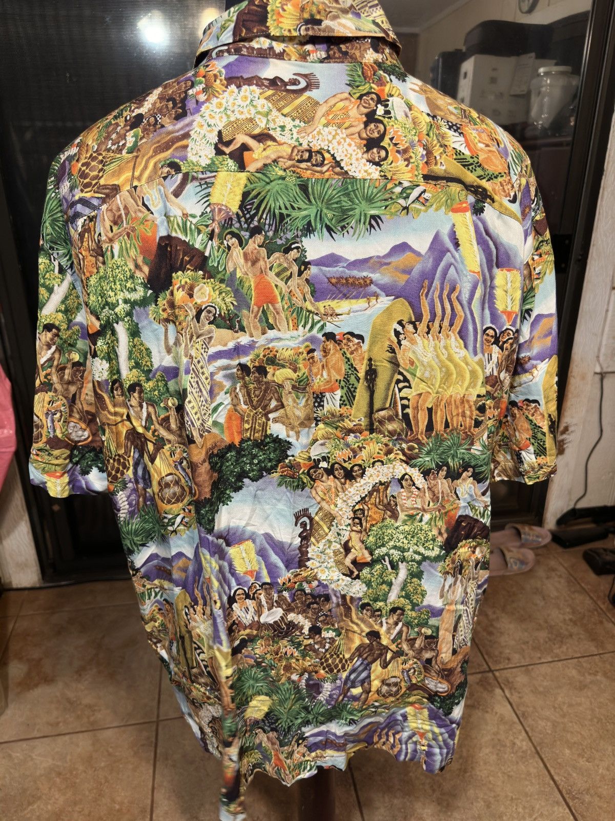 Tori Richard PreOwned Tori Richard Multicolored Hawaiian Print Men's 2XL Size US XXL / EU 58 / 5 - 2 Thumbnail