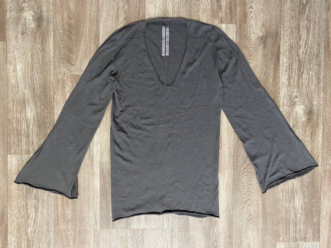 Rick Owens Rick Owens Phlegethon SS 21 Cashemere V-Neck Long Sleeve Size US S / EU 44-46 / 1 - 1 Thumbnail