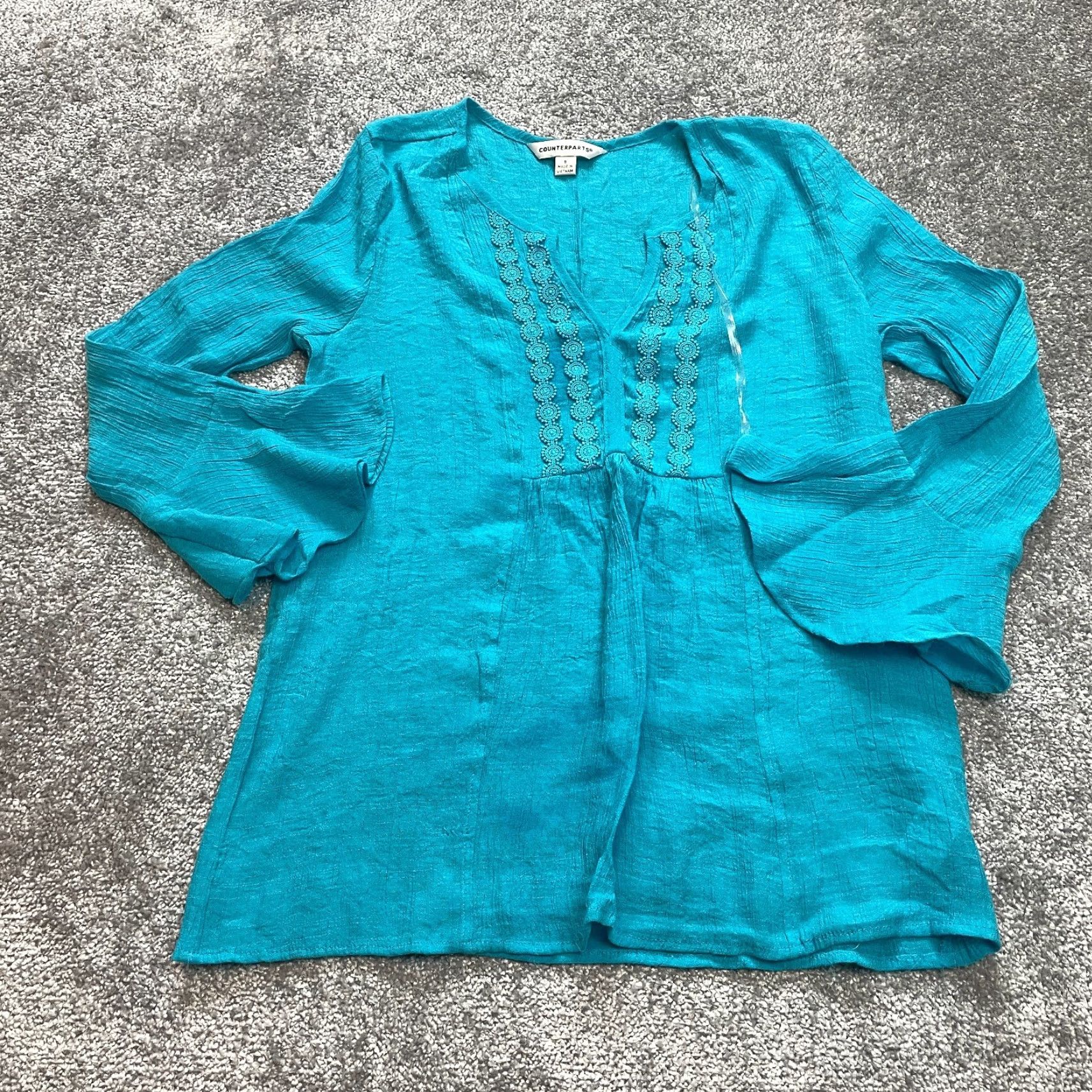 Vintage Counterparts Blouse Shirt Womens S Light Blue Long Sleeve Flare Collar Button Knit Top Size S / US 4 / IT 40 - 2 Thumbnail