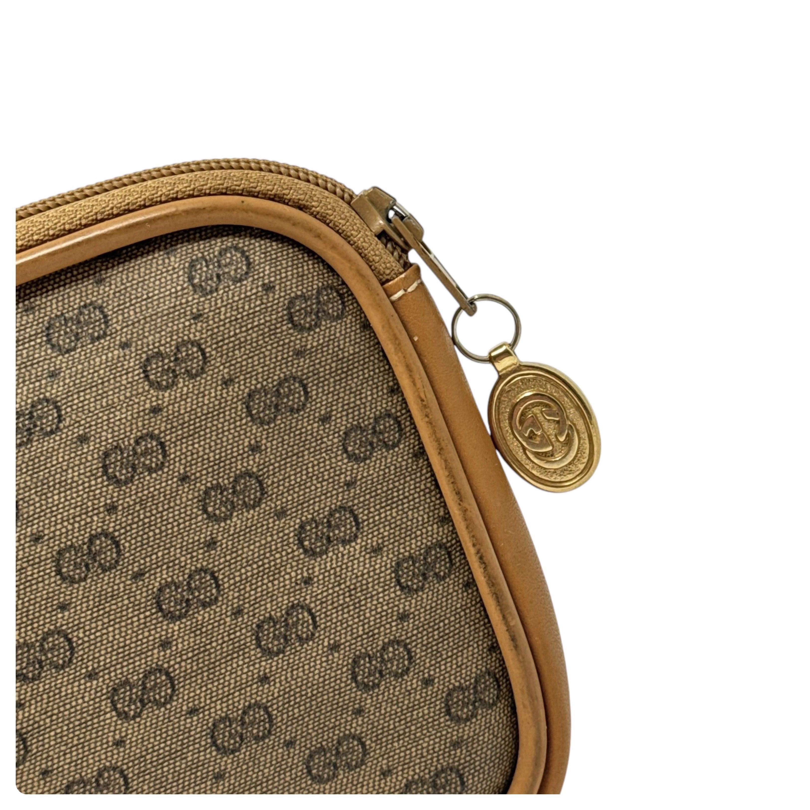Gucci Vintage Gucci Micro GG Accessory Pouch Size ONE SIZE - 3 Thumbnail
