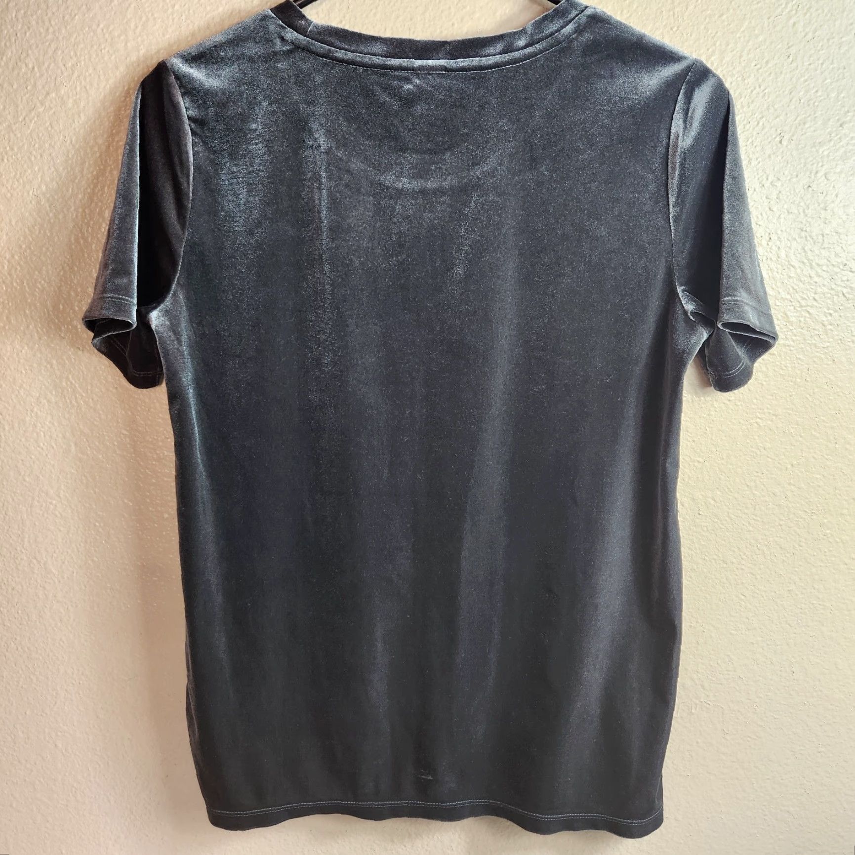 Old Navy Old Navy Womens XS Gray Velvet Relaxed Fit SS Crewneck Top Size XS / US 0-2 / IT 36-38 - 5 Thumbnail