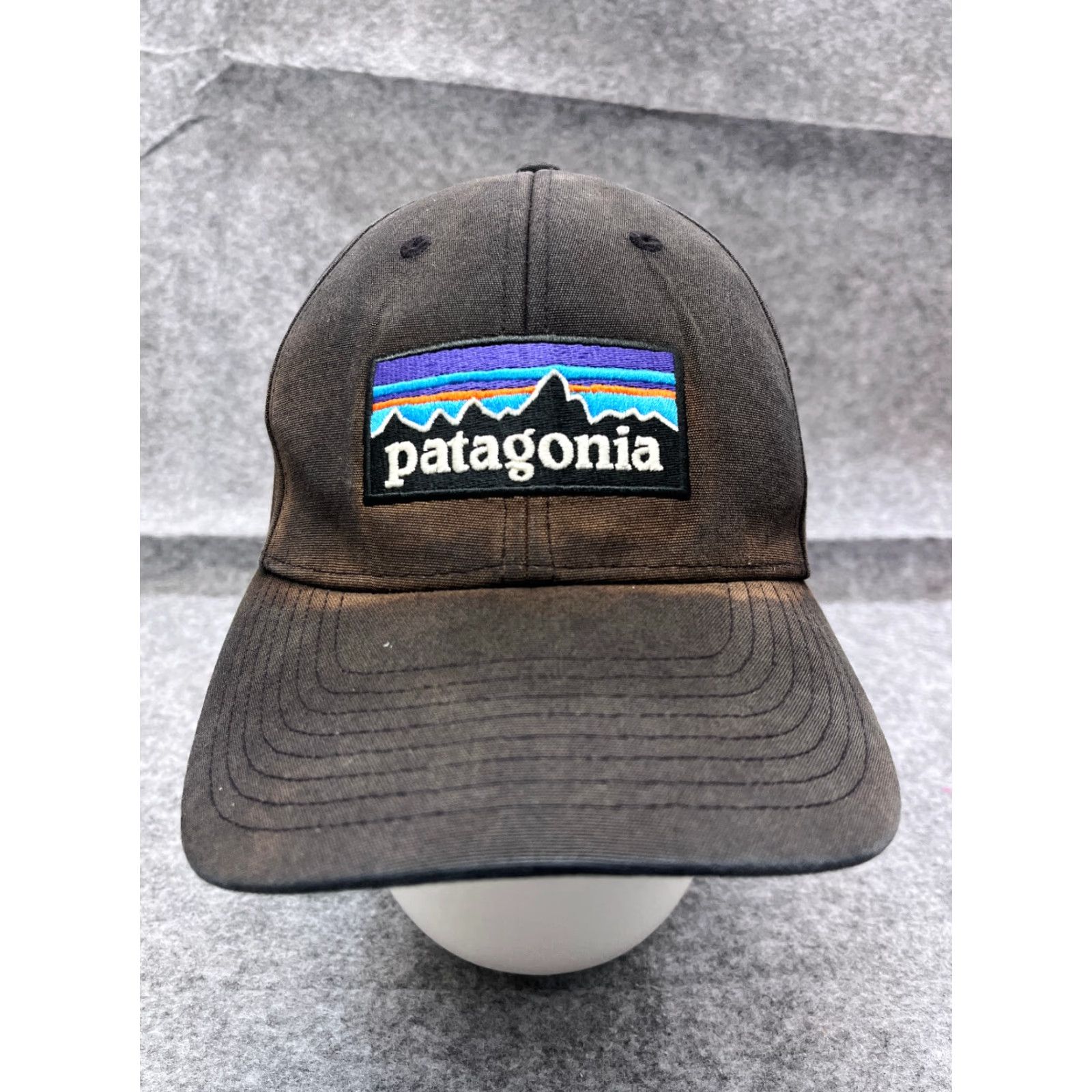 Patagonia VINTAGE Patagonia Hat Cap Snap Back Adult One Size Black Fitz Roy Emroidered Size ONE SIZE - 2 Thumbnail