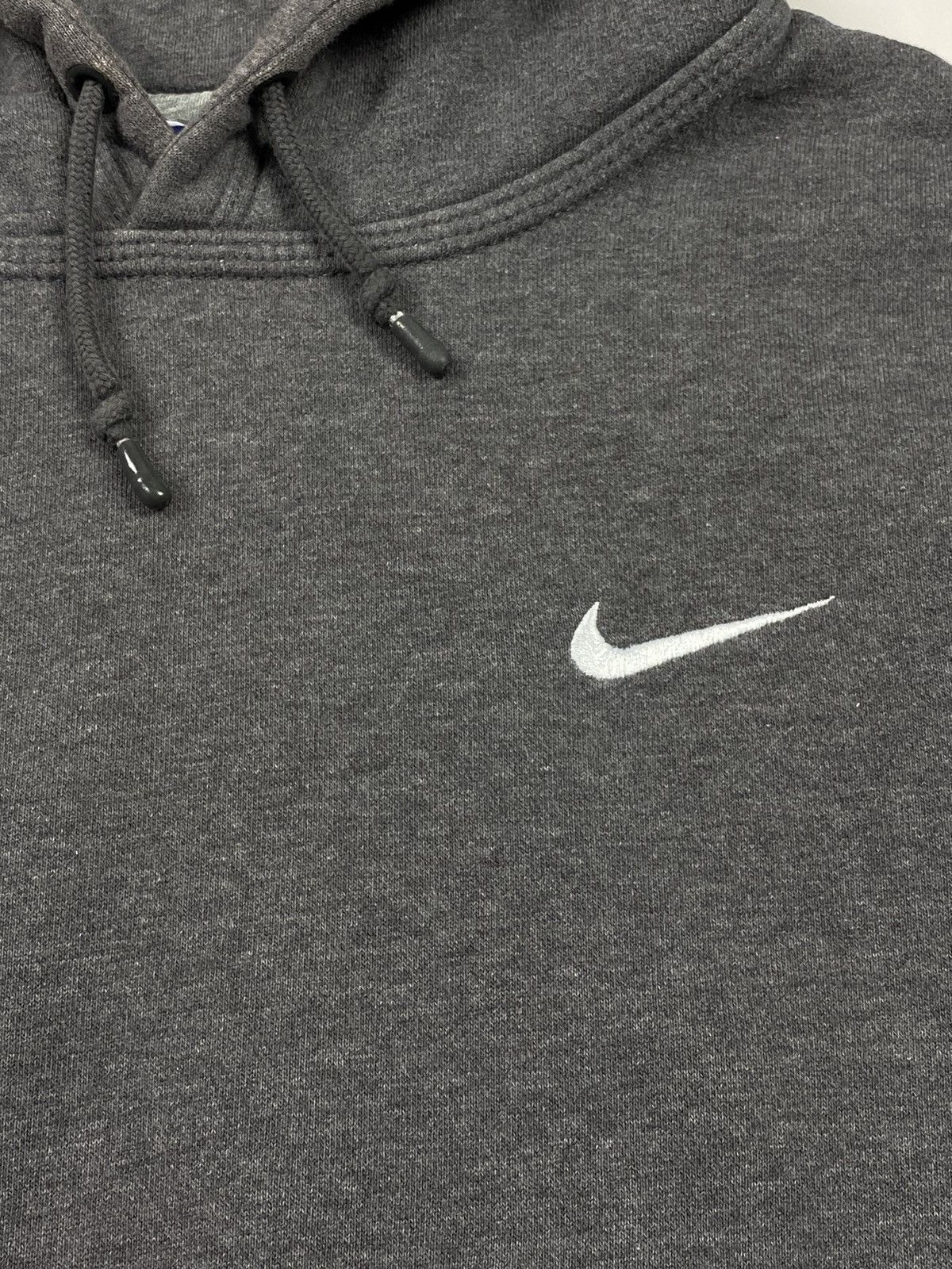 Nike Vintage Nike Swoosh Hoodie Grey Size US M / EU 48-50 / 2 - 5 Thumbnail