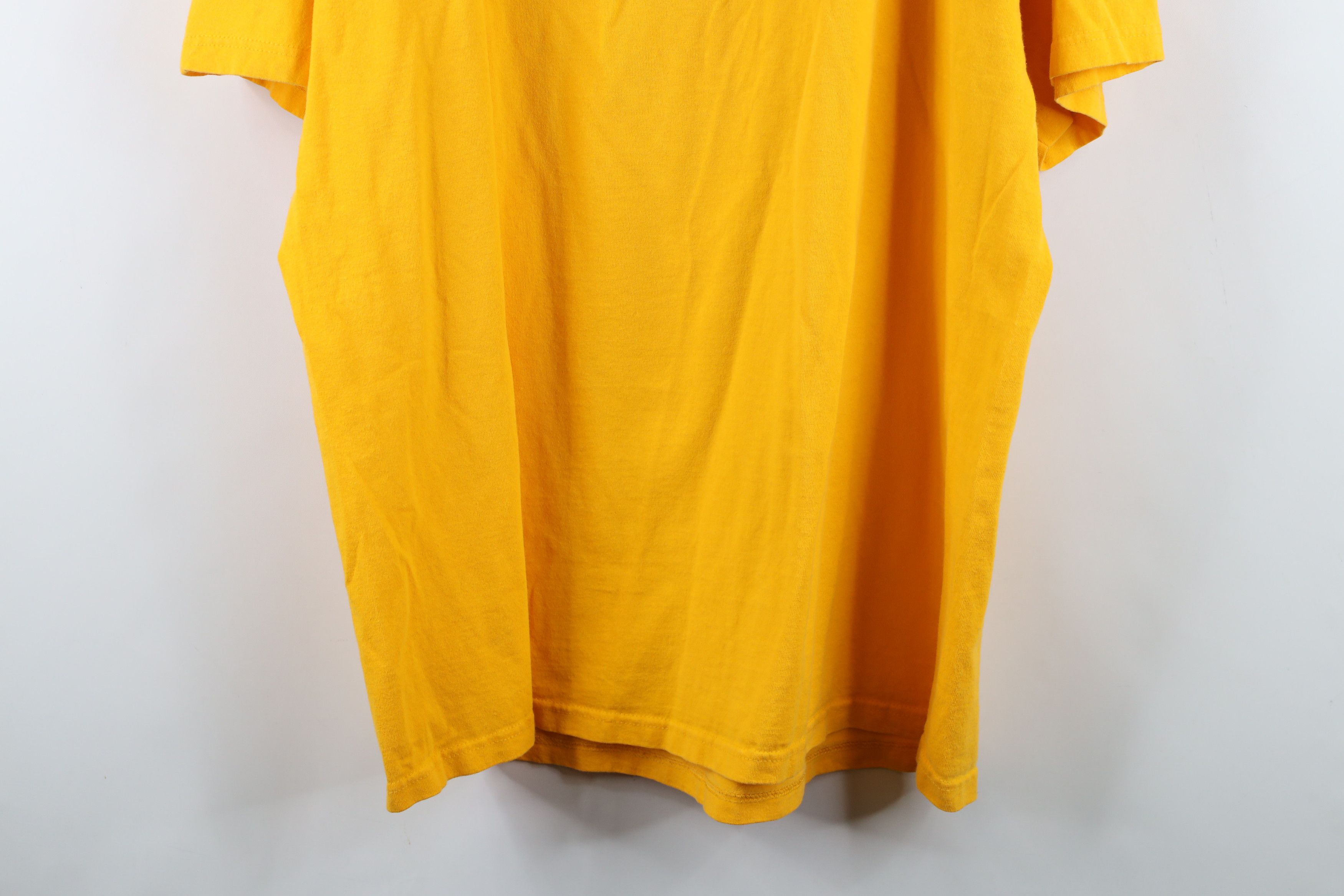 Vintage Vintage 90s Y2K Spell Out University of Michigan T-Shirt Size US XXL / EU 58 / 5 - 11 Thumbnail