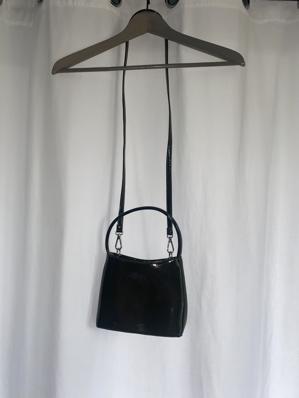 Cotton On Green patent shoulder bag Size ONE SIZE - 3 Thumbnail