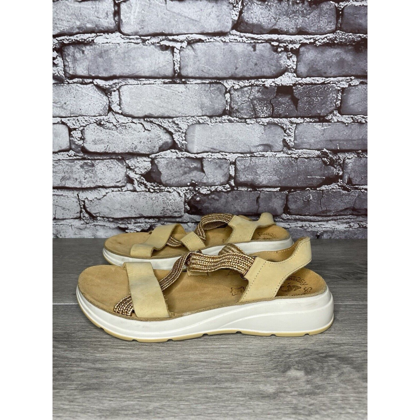 Other Fantasy Sandals Tan Nubuck Fabric Cross Strap Wedge Flex Sol Size US 8.5 / IT 38.5 - 1 Thumbnail