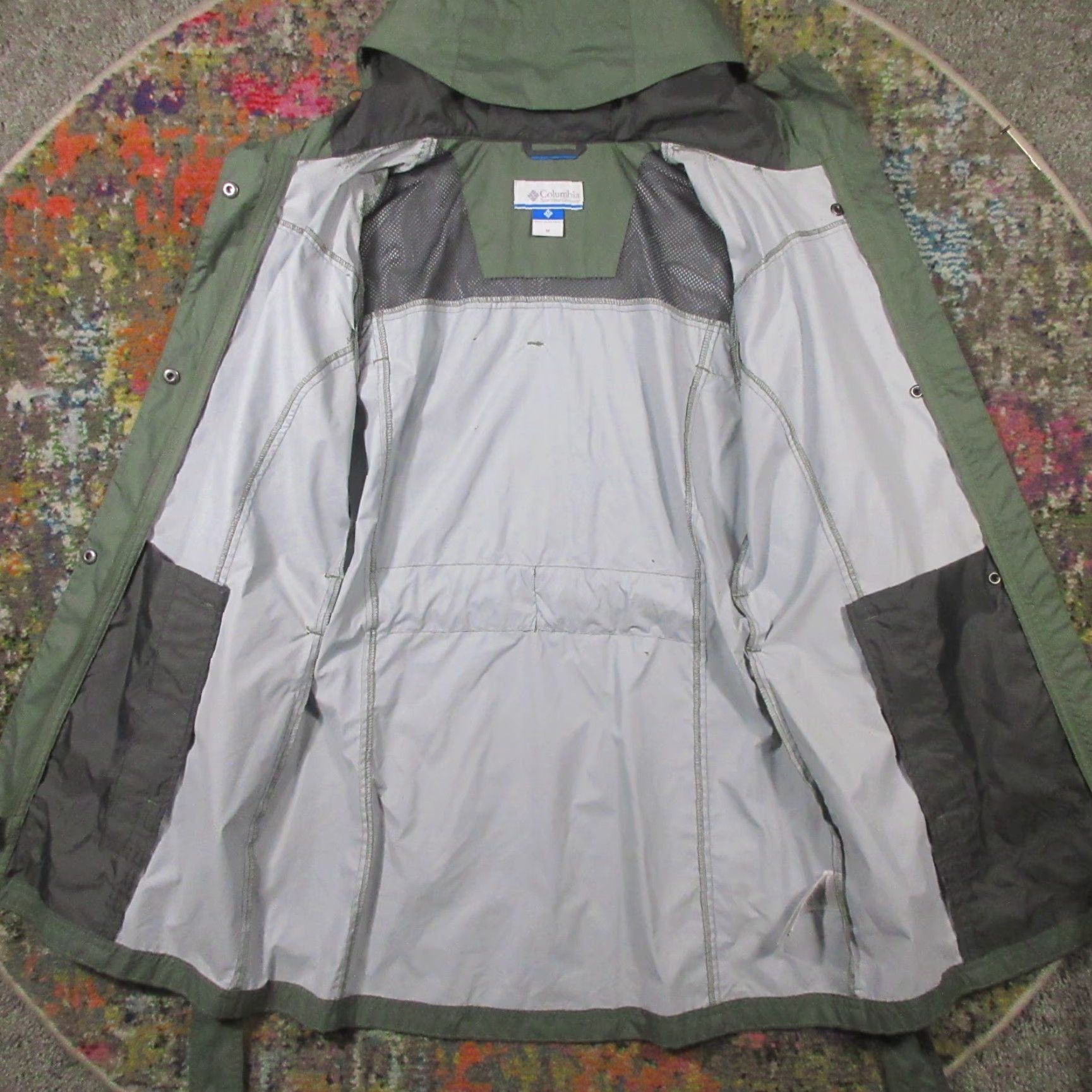 Vintage Columbia Women's Jacket Hooded Windbreaker Parka Zip Pockets Green Nylon Softshell Water Resistant Mid-Length Regular Fit Size M / US 6-8 / IT 42-44 - 5 Thumbnail
