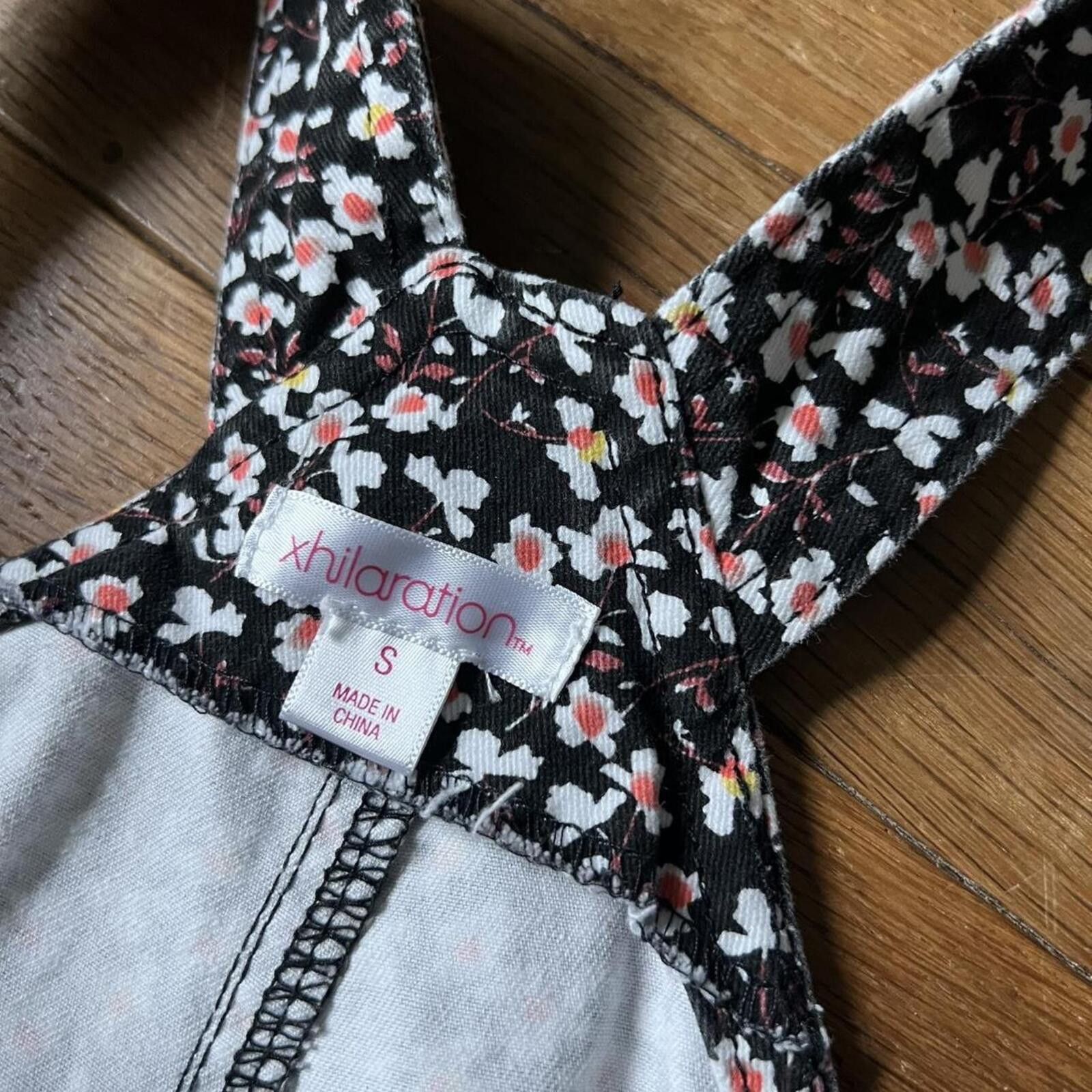 Other Xhilaration Women's Floral Overall Dress Size S / US 4 / IT 40 - 6 Thumbnail