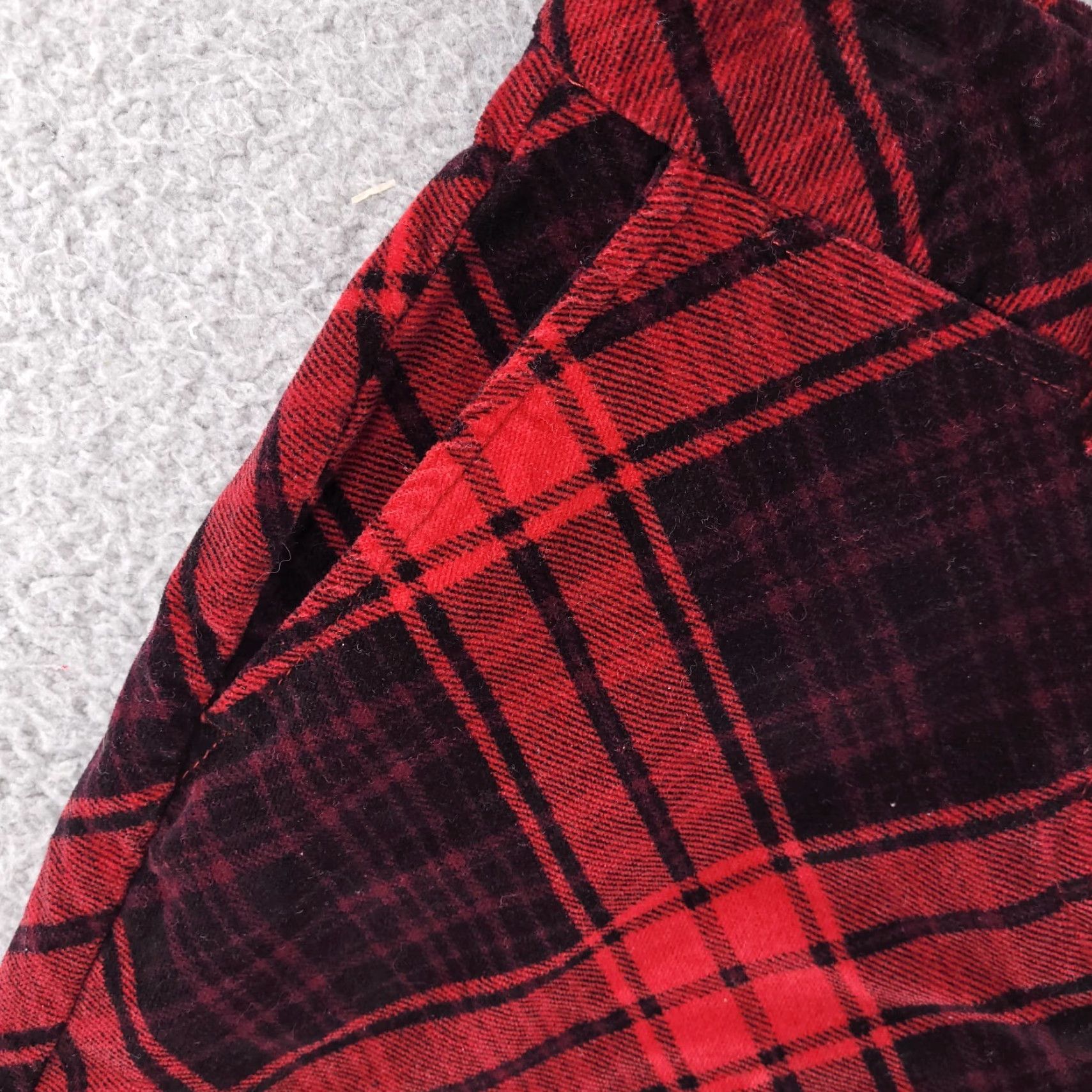 Vintage LL Bean Velour Plaid Skirt Womens 4 Petite Red Black Midi Pencil Velour Plaid Skirt 4P Womens Girls? Size 27" / US 4 / IT 40 - 2 Thumbnail