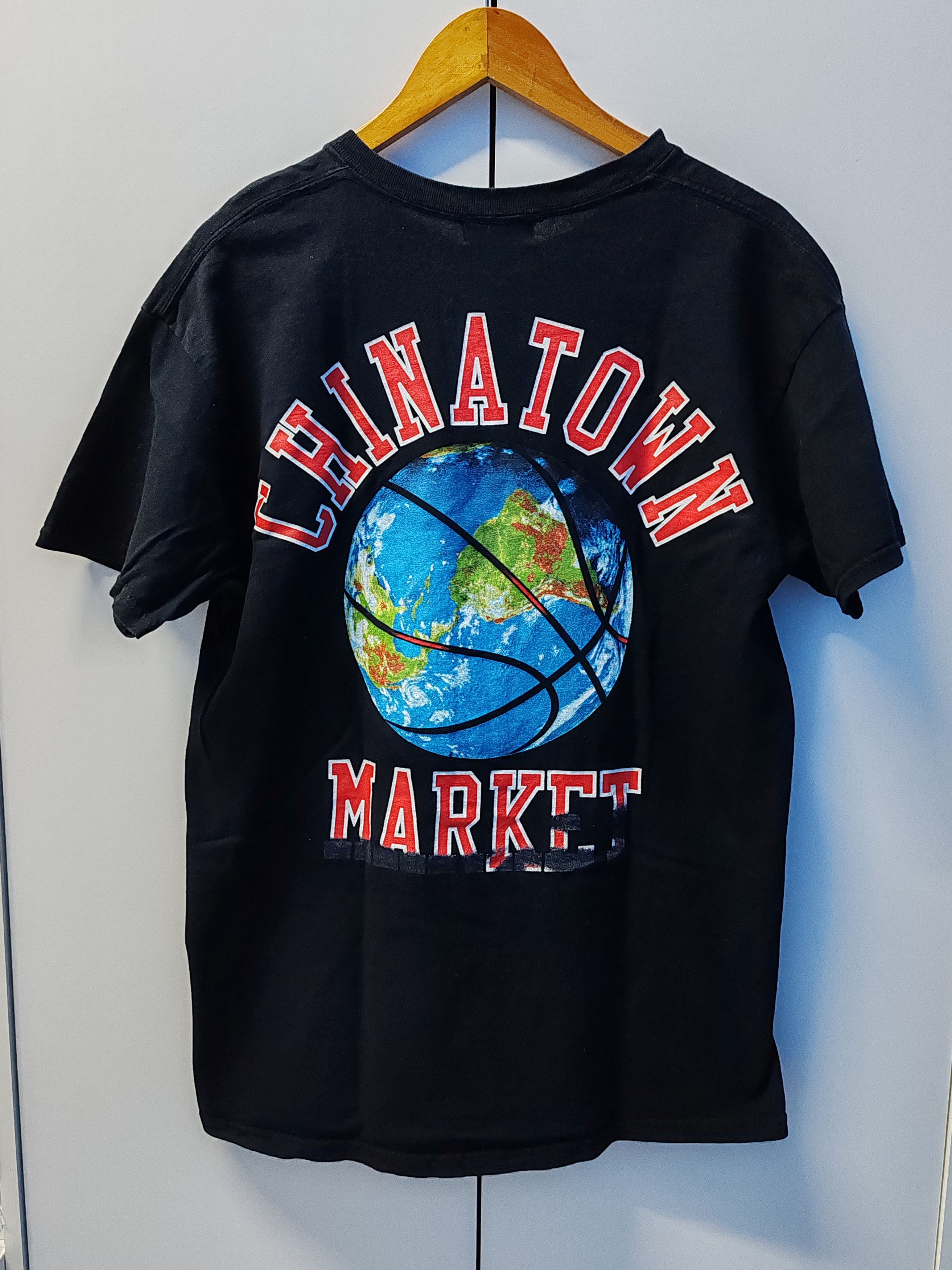 Market Chinatown Market Earth Spell Out Streetwear Tee Size US L / EU 52-54 / 3 - 1 Thumbnail