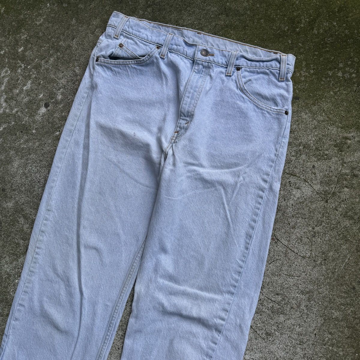 Levi's VINTAGE 90s LEVI'S 505 ORANGE TAB THRASHED LIGHT DENIM JEANS Size US 34 / EU 50 - 6 Thumbnail