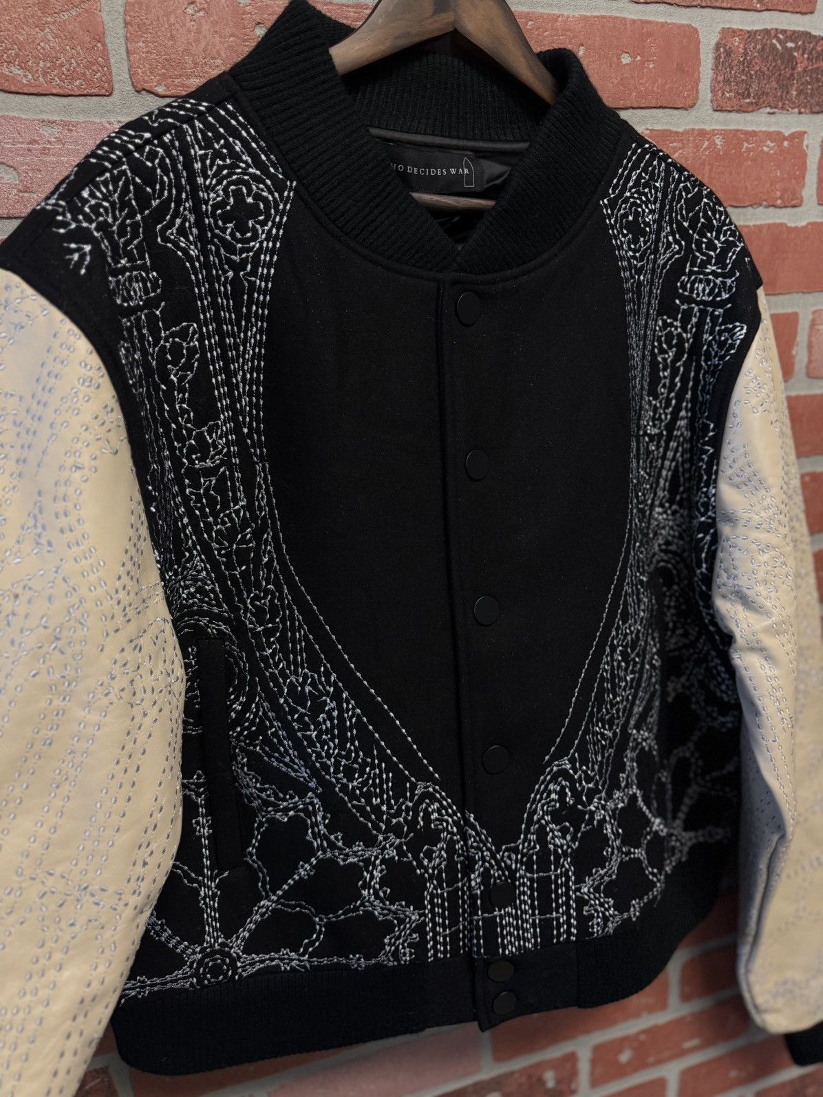 Who Decides War Who Decides War Jacket New W Tags Size XXL Size US XXL / EU 58 / 5 - 3 Thumbnail