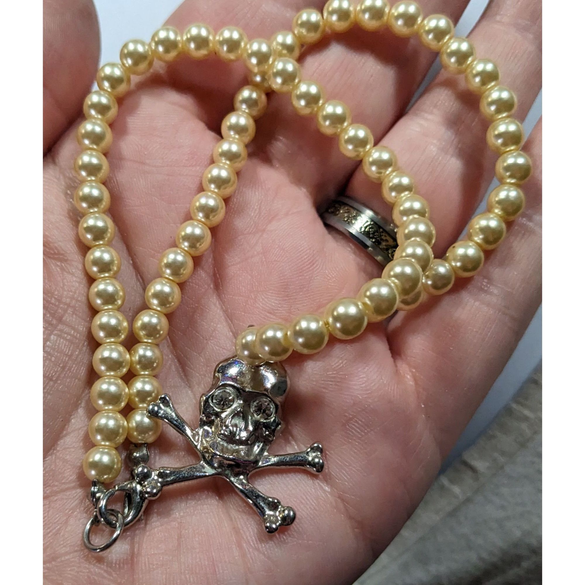 Other Gothic Pirate Faux Pearl Jolly Roger Necklace Size ONE SIZE - 5 Thumbnail
