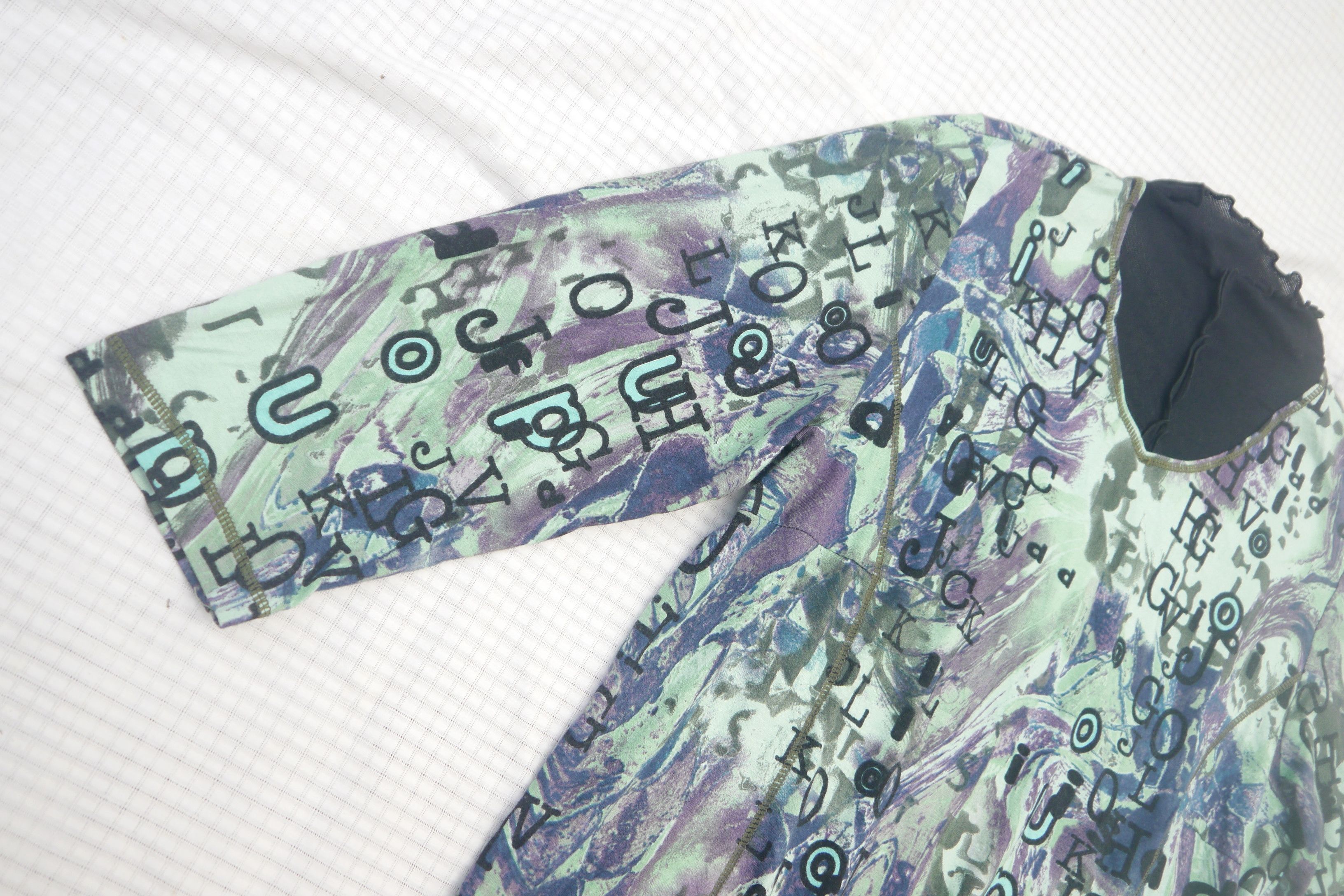 Japanese Brand (S447) Chamois V Y2K Letter Printed Mesh Neck Blouse 42 Size M / US 6-8 / IT 42-44 - 7 Thumbnail