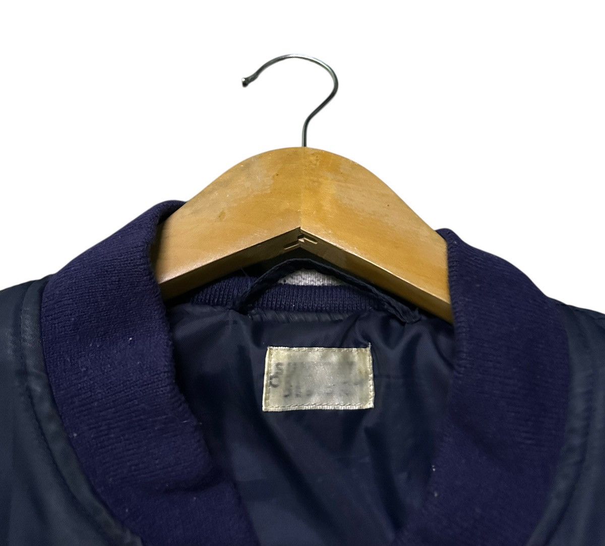 Japanese Brand vintage navy blue nylon Suntory BOSS Coffee bomber jacket L Size US L / EU 52-54 / 3 - 4 Thumbnail