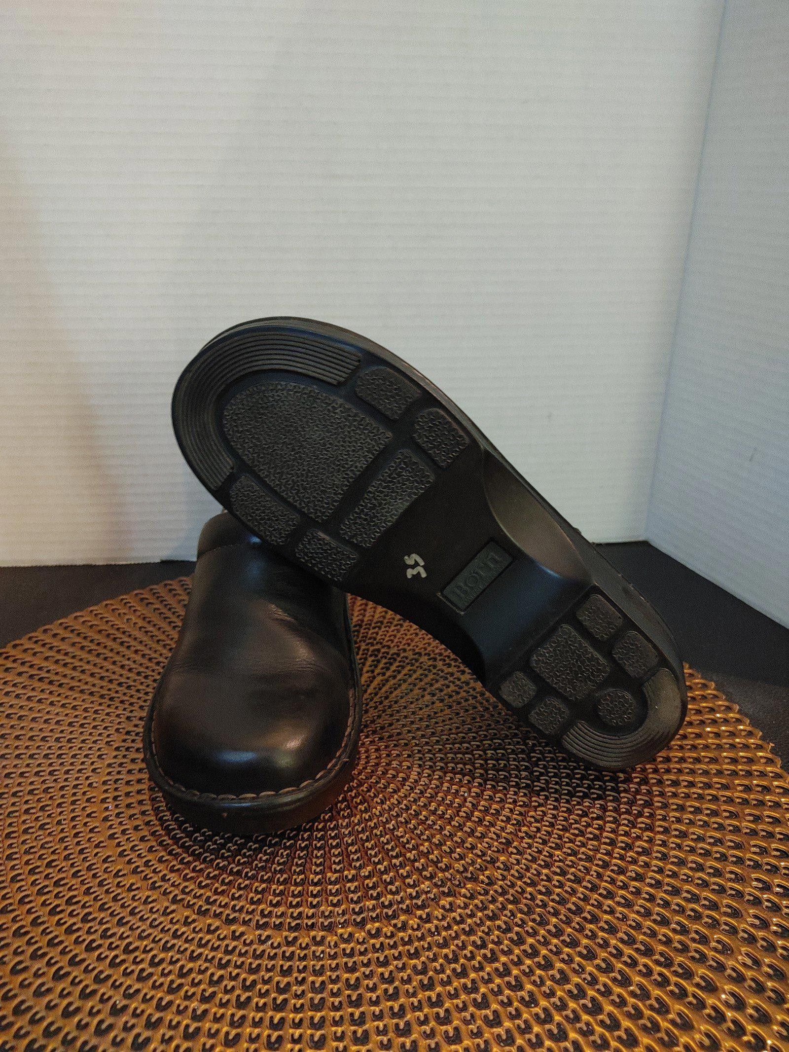Born Born Toby Slip On Size 8.5 Size US 8.5 / IT 38.5 - 6 Thumbnail