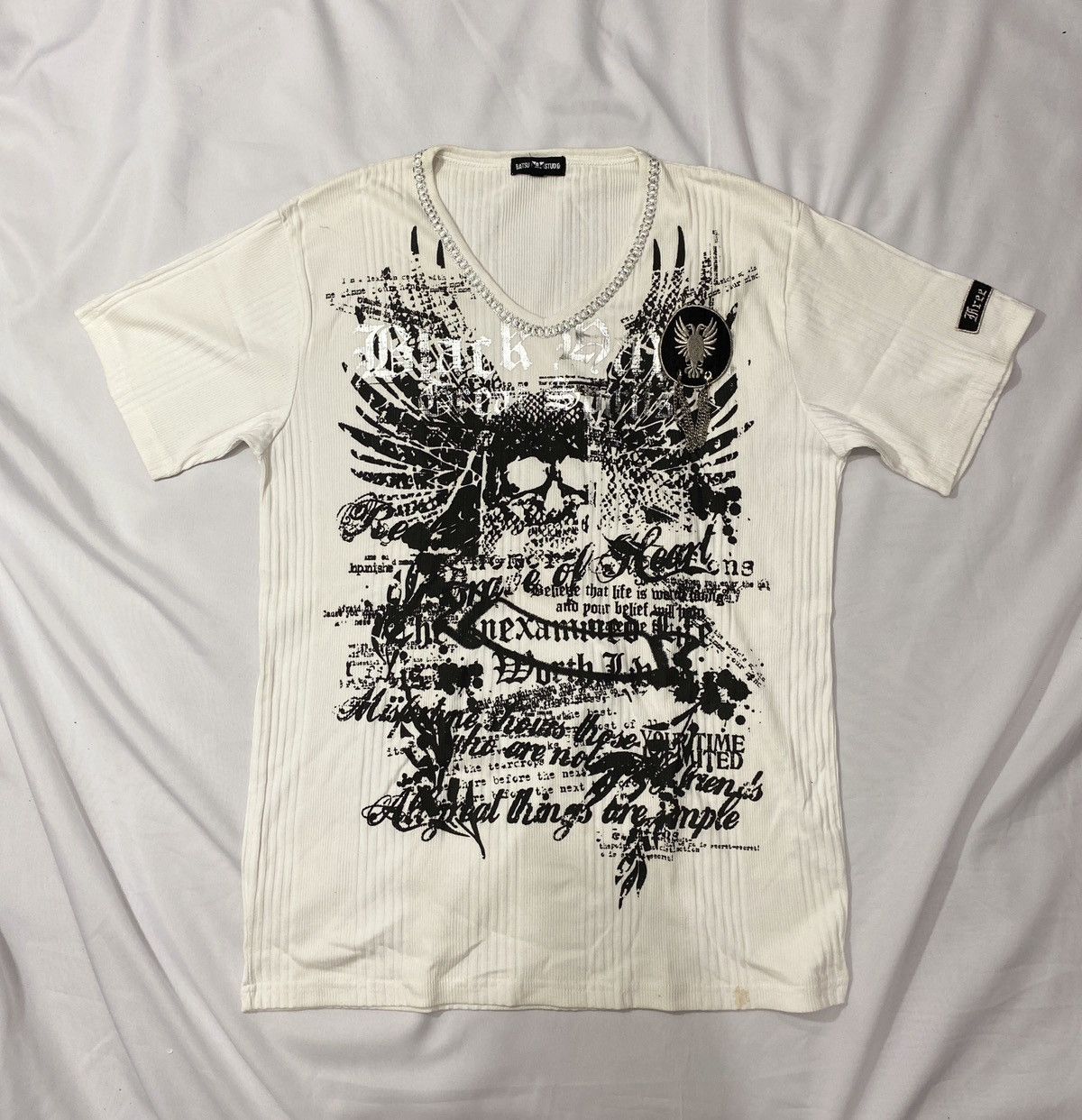 Japanese Brand Batsu Studio Poem Skull Gothic Punk Tshirt Size US L / EU 52-54 / 3 - 1 Thumbnail