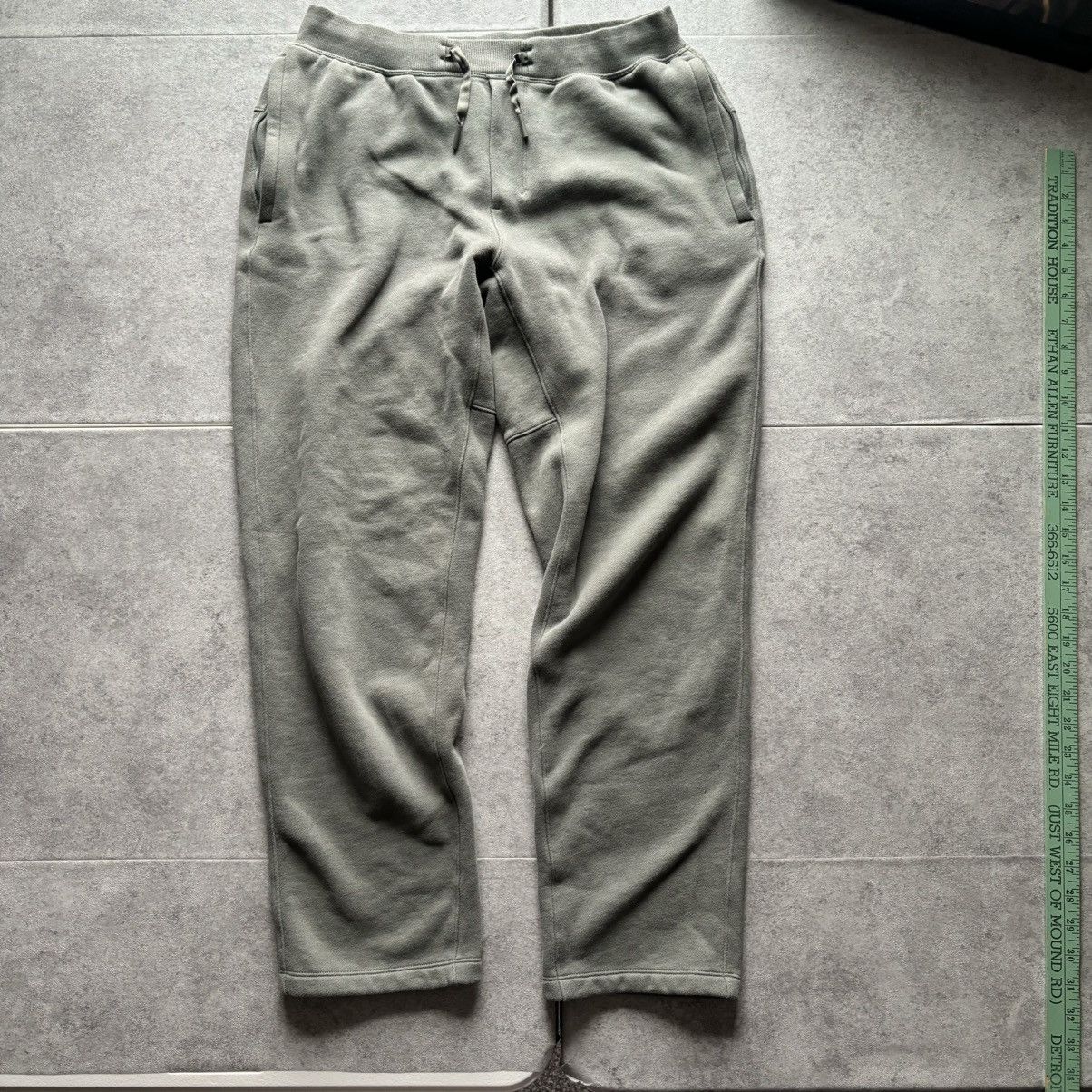 Lululemon Lululemon grey sage Steady State Classic-Fit Pant Regular Size US 32 / EU 48 - 2 Thumbnail