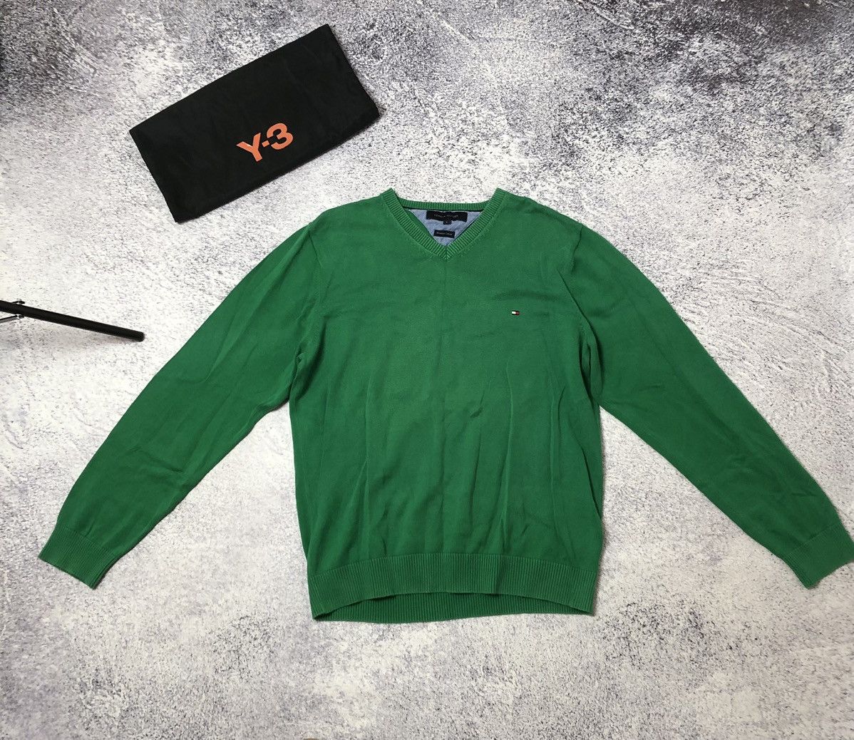 Tommy Hilfiger Vintage sweater Tommy Hilfiger size L y2k casual ykk Size US L / EU 52-54 / 3 - 1 Thumbnail