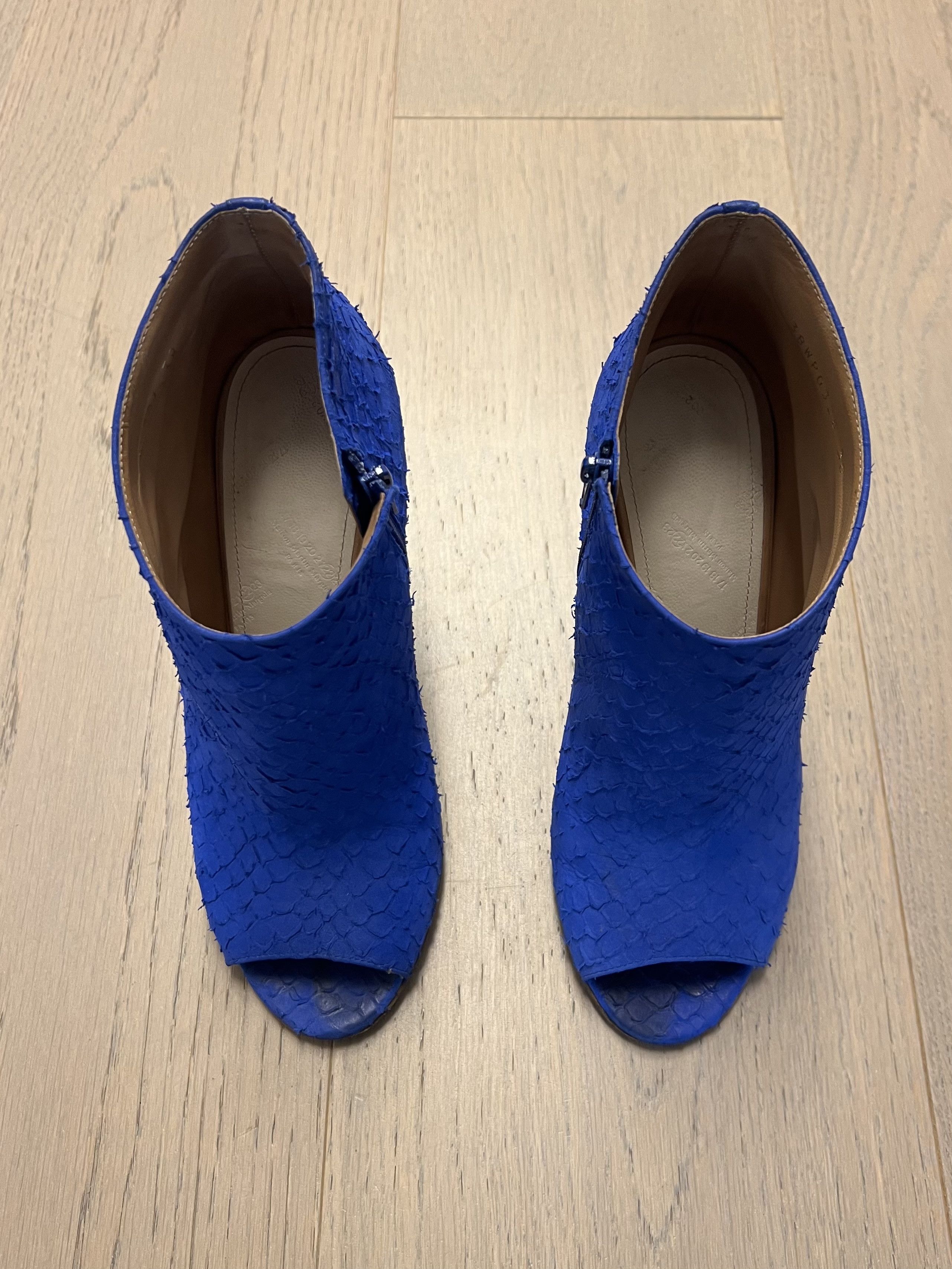 Maison Margiela Maison Martin Margiela blue snakeskin peep toe heels. Size US 8 / IT 38 - 5 Thumbnail