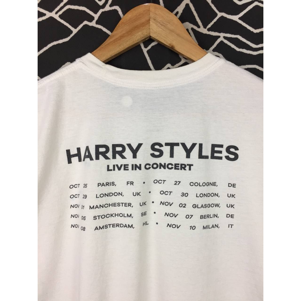 Band Tees Harry Styles Live In Concert Hammersmith Apollo London Tee Size US M / EU 48-50 / 2 - 10 Thumbnail
