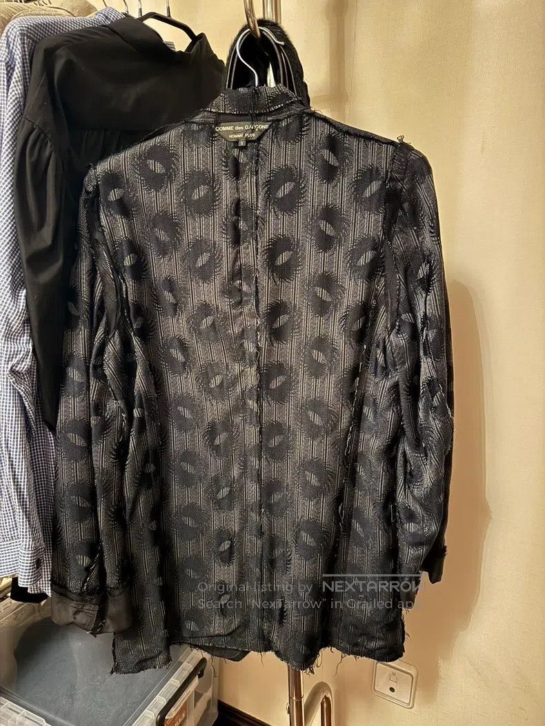 Comme des Garcons Comme Des Garcons Silk woven red peacock pattern reversibl Size US S / EU 44-46 / 1 - 2 Thumbnail