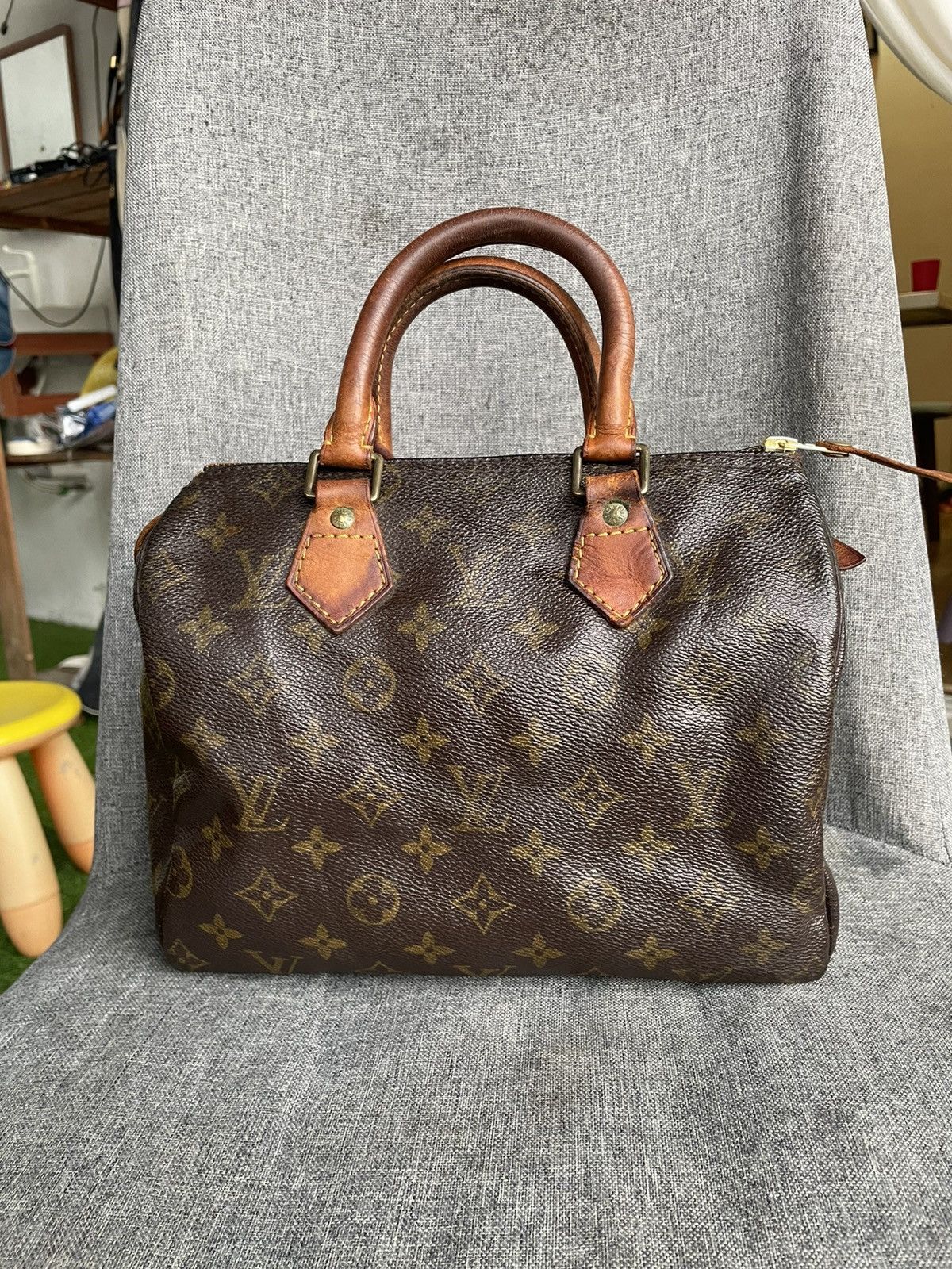 Louis Vuitton Authentic LOUIS VUITTON Speedy 25 Size ONE SIZE - 1 Thumbnail