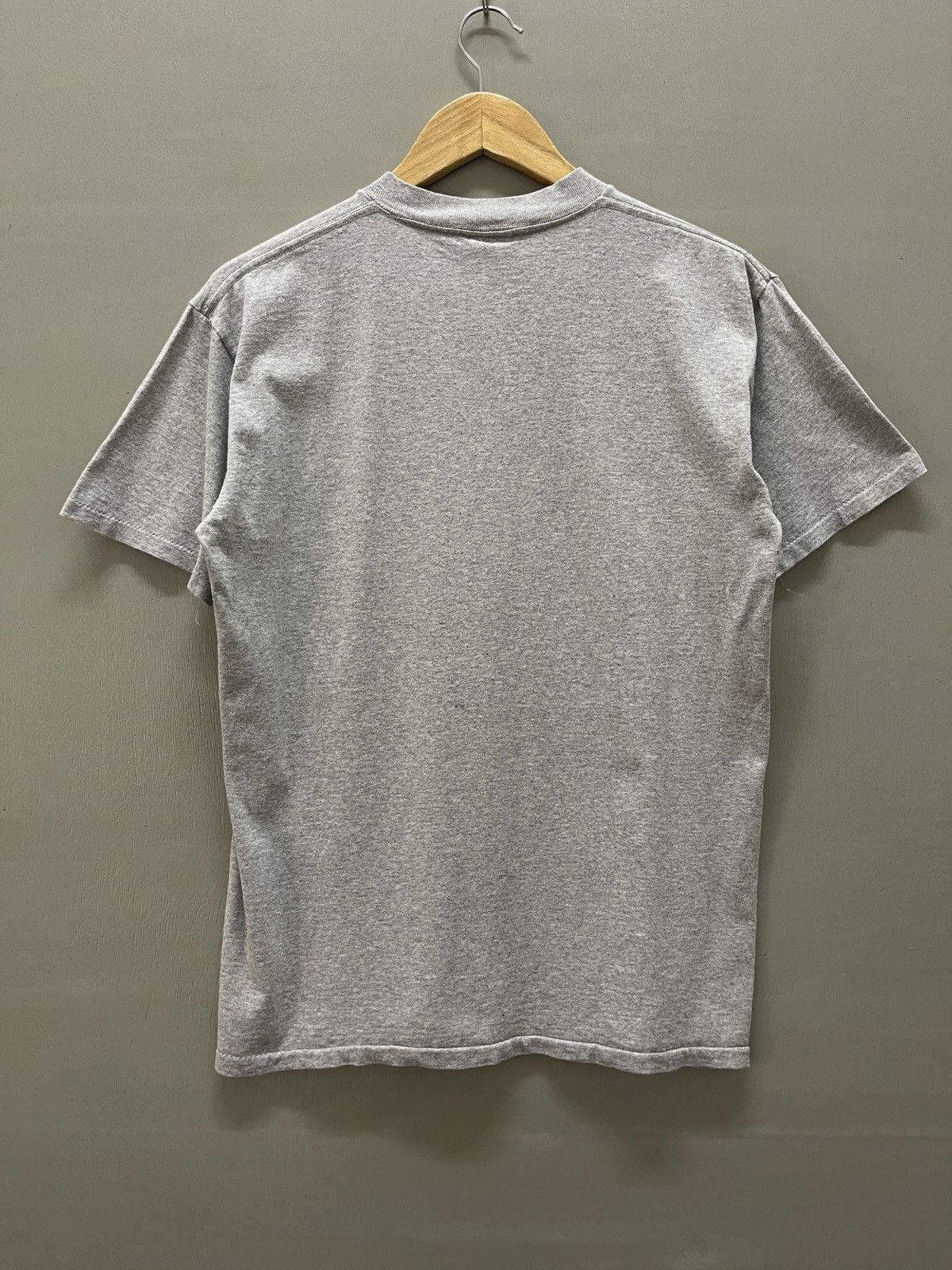 Vintage Vintage 90s Harvard University Single Stitch Oneita T-Shirt Size US M / EU 48-50 / 2 - 2 Thumbnail