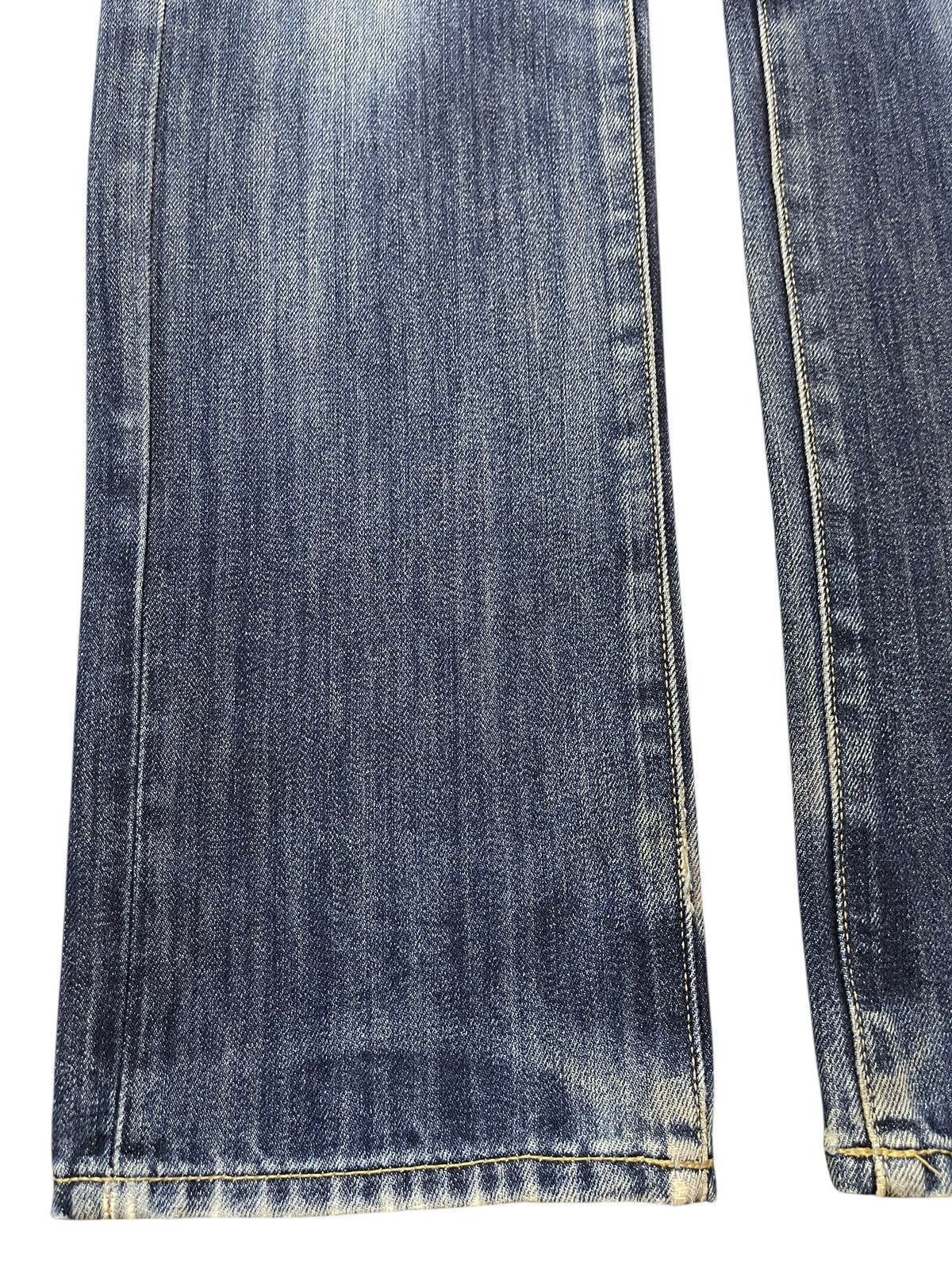 Uniqlo Vintage Japanese Uniqlo Blue Faded Wash Distress Style Jeans Size US 34 / EU 50 - 7 Thumbnail