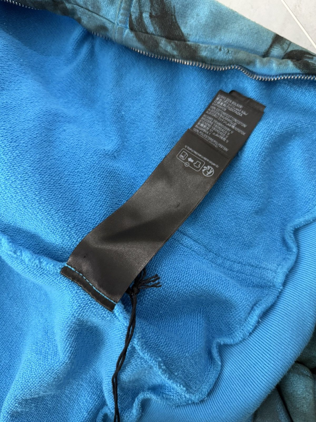 Balenciaga Balenciaga SS23 Blue Skate Graffiti Zip Hoodie Sz.XS Size US XS / EU 42 / 0 - 14 Thumbnail