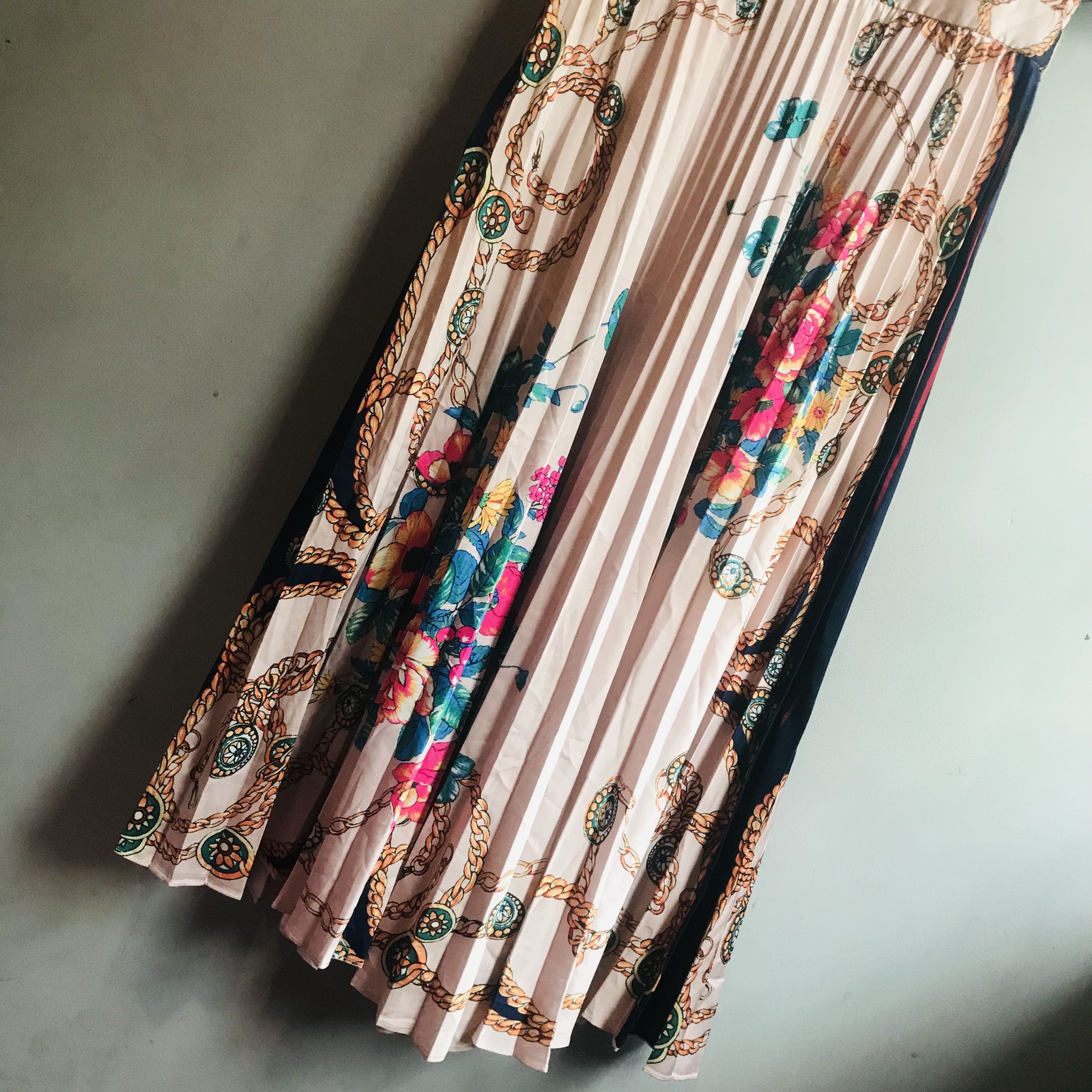Vintage Vintage Floral Pleated Maxi Dress Size L / US 10 / IT 46 - 11 Thumbnail