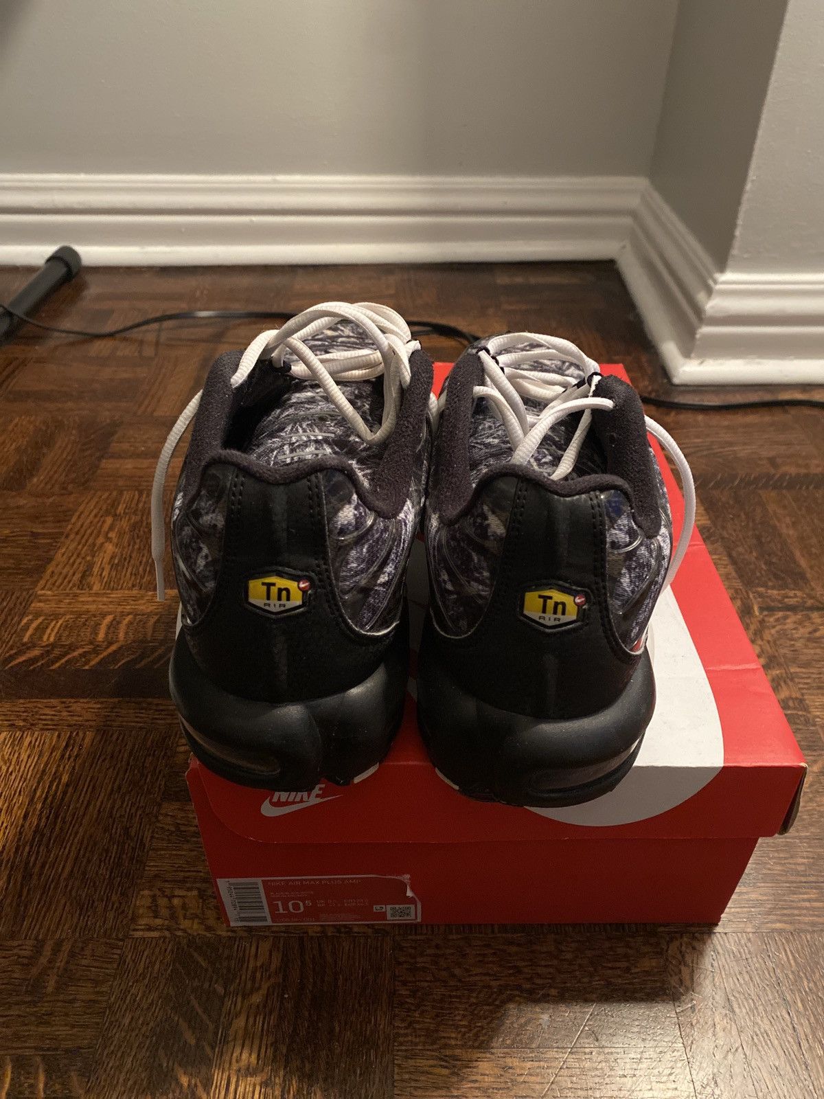 Nike Nike Air Max Plus TN Size US 10.5 / EU 43-44 - 4 Thumbnail