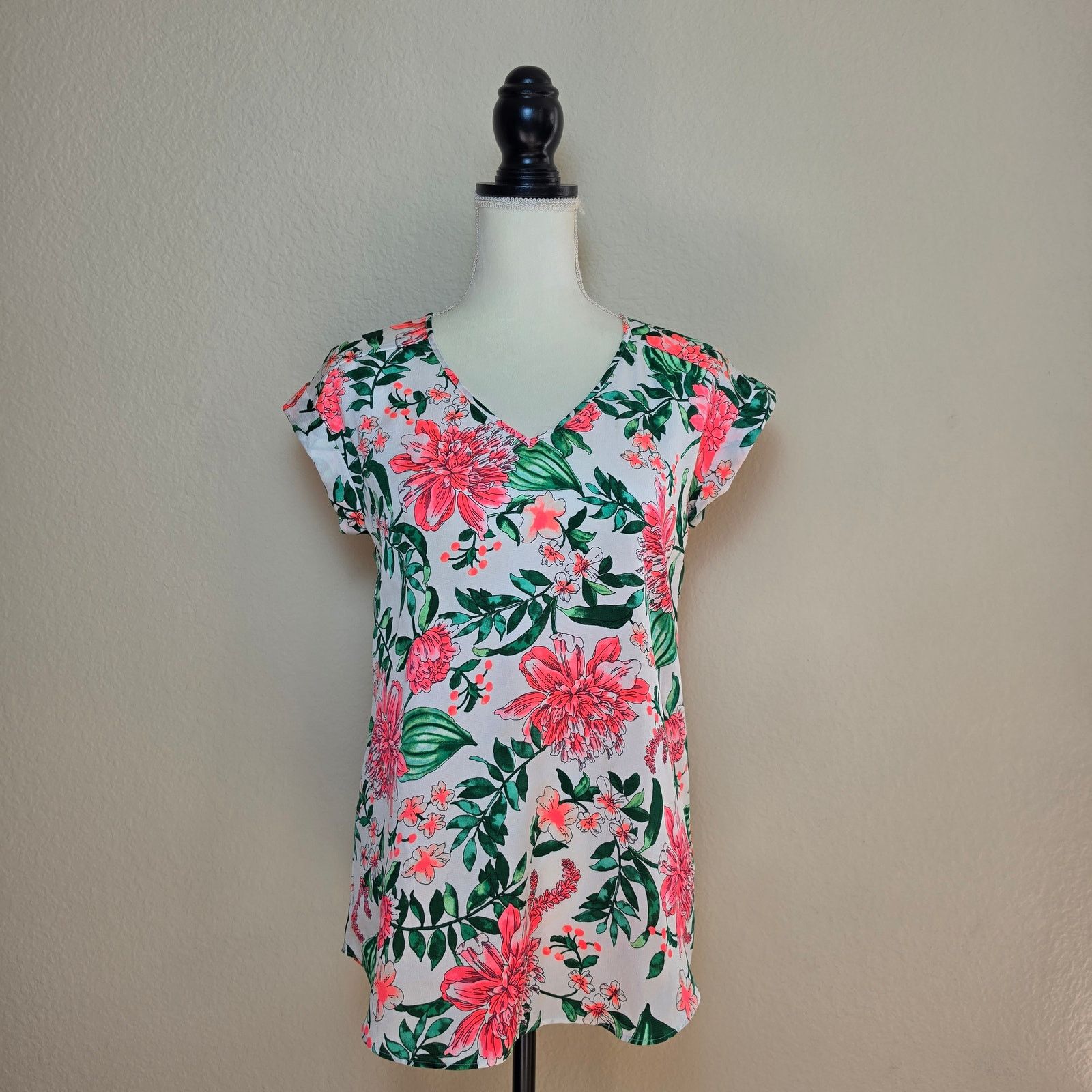 Express Express Short Sleeve Pullover Floral Top Small Size S / US 4 / IT 40 - 1 Thumbnail
