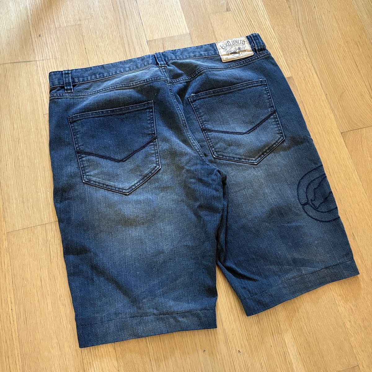 Ecko Unltd. Y2K Ecko Untld. Back Graphic Jorts Size US 36 / EU 52 - 1 Thumbnail