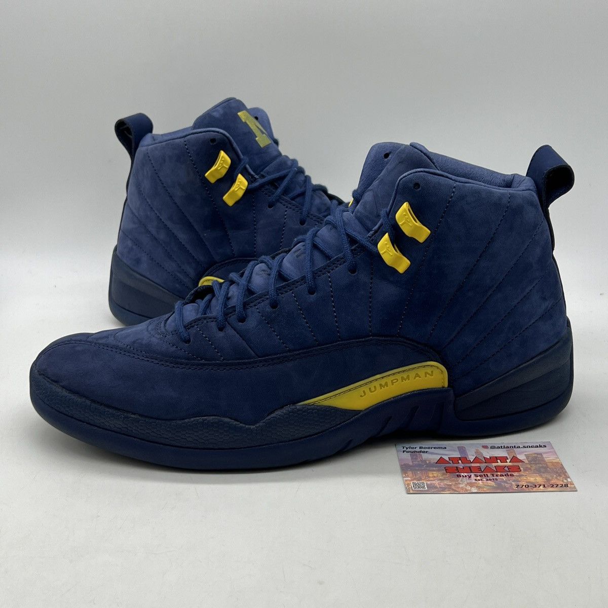 Air Jordan 12 Michigan