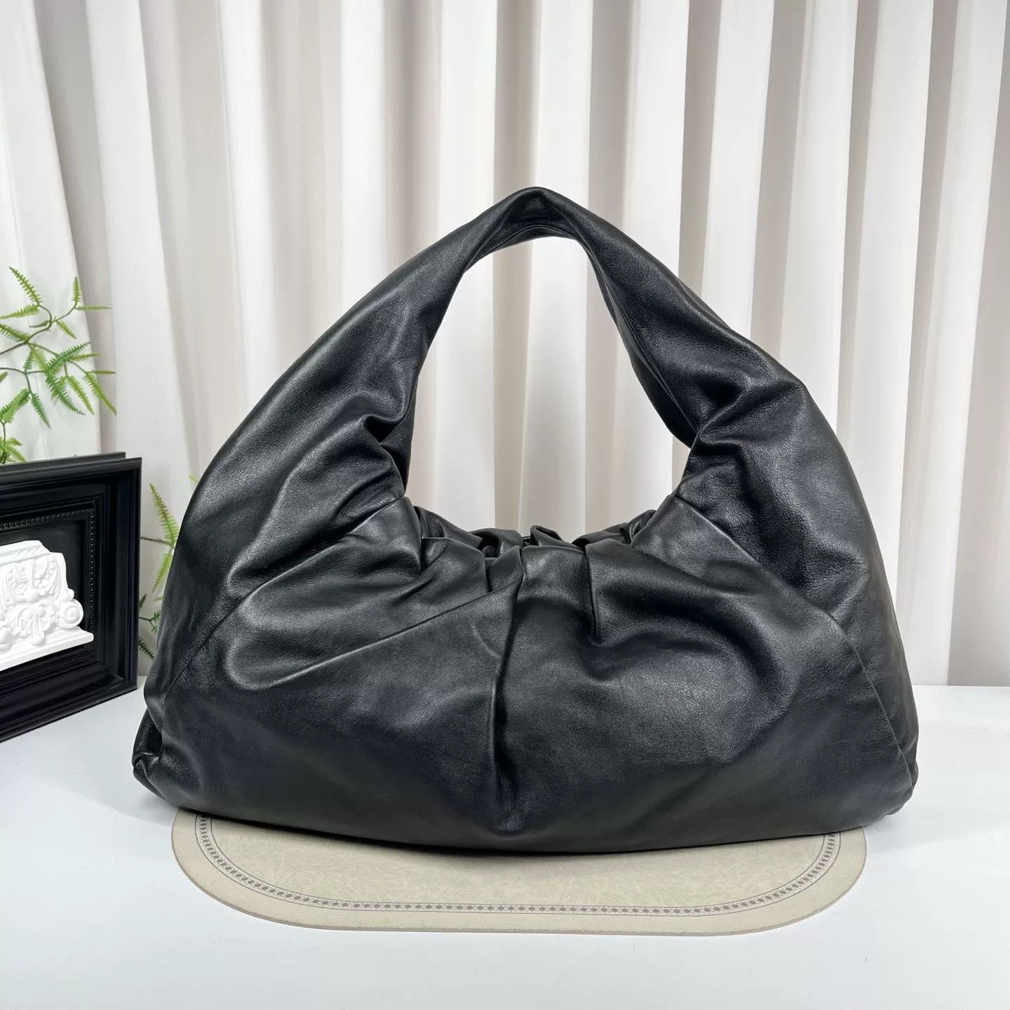Bottega Veneta Pre-loved Bag Very good condition Size ONE SIZE - 1 Thumbnail