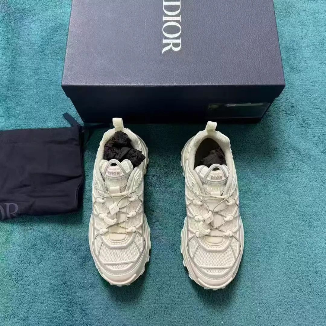 Dior Dior B31 Mesh Tartan Low-Top White Sneaker Size US 8.5 / IT 38.5 - 1 Thumbnail