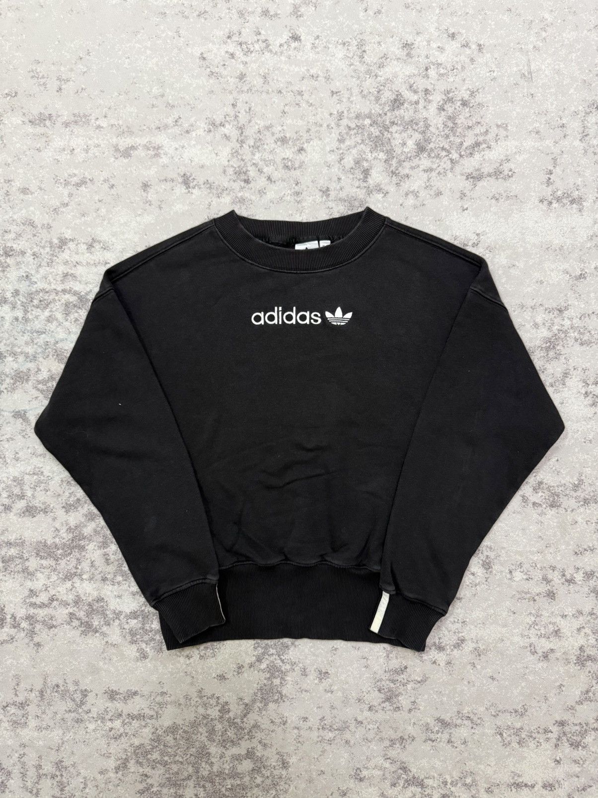 Adidas Adidas Emroidery Spellout Logo Cropped Sweatshirt Size XS / US 0-2 / IT 36-38 - 3 Thumbnail