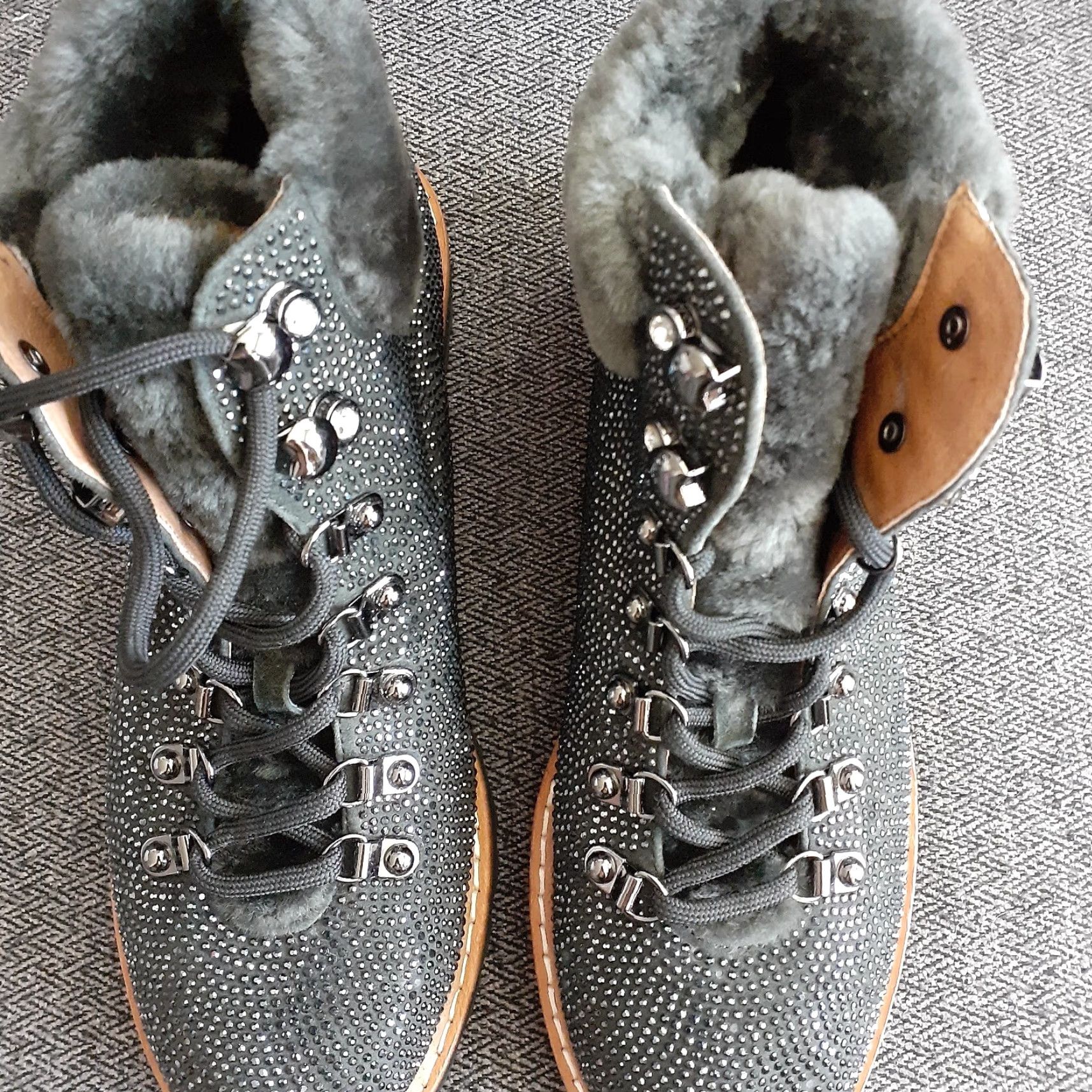 Vintage Lola Cruz Black Rhinestone Ankle Boots Boots Women 7 38 Leather Rhinestone Black Ankle Bootie EUC Size US 7 / IT 37 - 2 Thumbnail