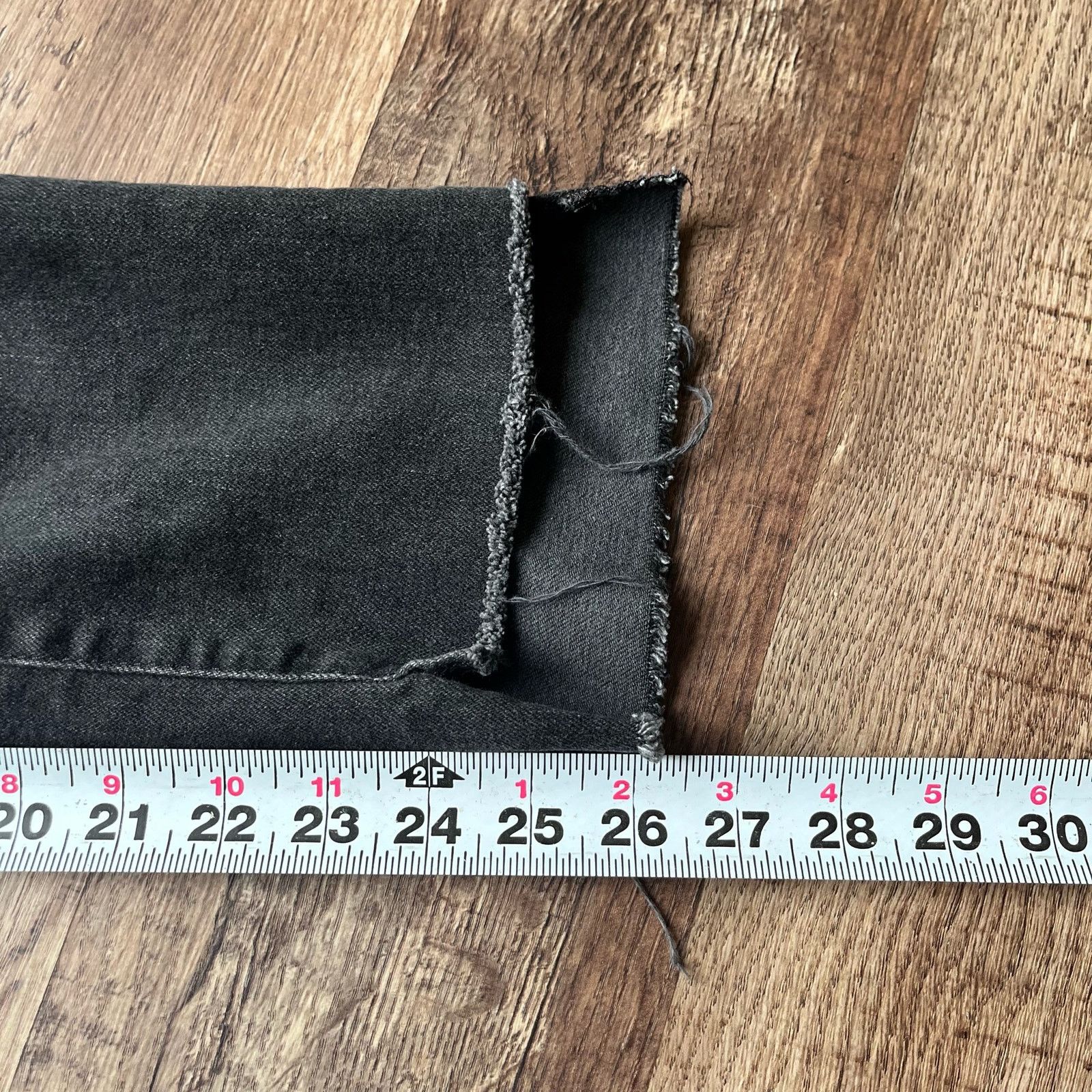 AG Adriano Goldschmied AG Adriano Goldschmied The Isabelle Button Up Jeans 26R Size 26" / US 2 / IT 38 - 4 Thumbnail