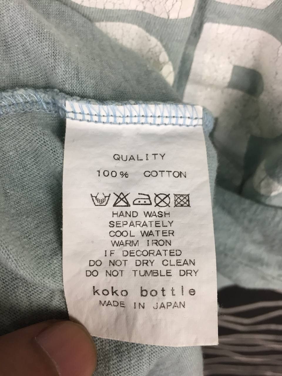 Japanese Brand Vtg Koko Bottle Made In Japan POGV KUCR Graphic Pocket Tee Size US L / EU 52-54 / 3 - 9 Thumbnail