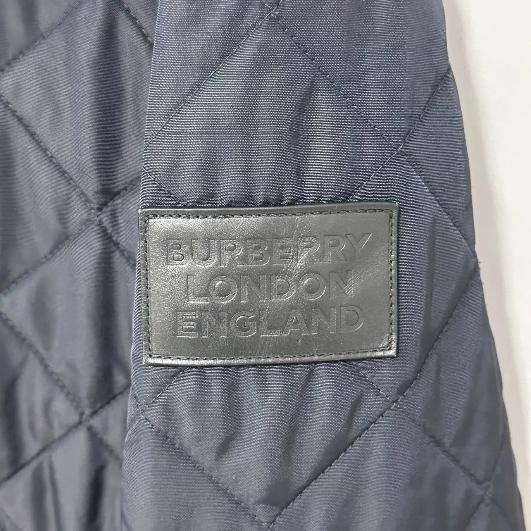 Burberry Burberry Quilted Zip-Up Jacket 95 New Size 48 Size US M / EU 48-50 / 2 - 5 Thumbnail