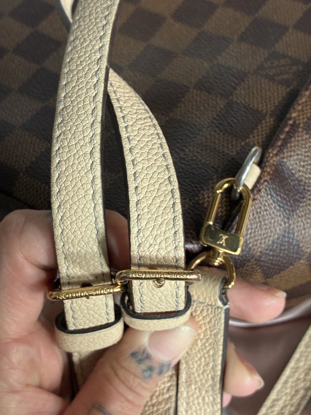 Louis Vuitton LV Clapton Bag Size ONE SIZE - 12 Thumbnail