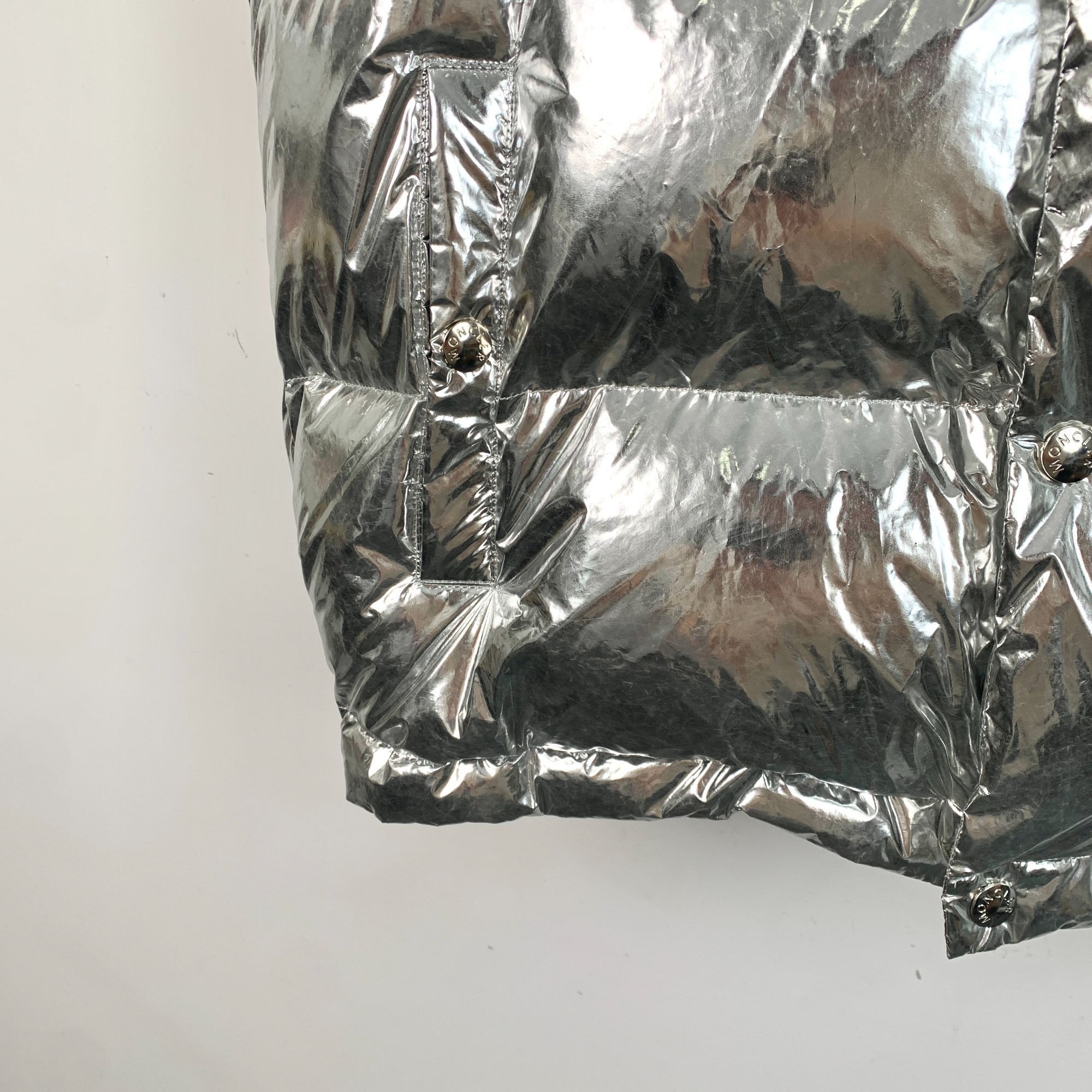 Moncler Moncler Snow Angels Metallic Silver Puffer Vest With Black A Size S / US 4 / IT 40 - 4 Thumbnail