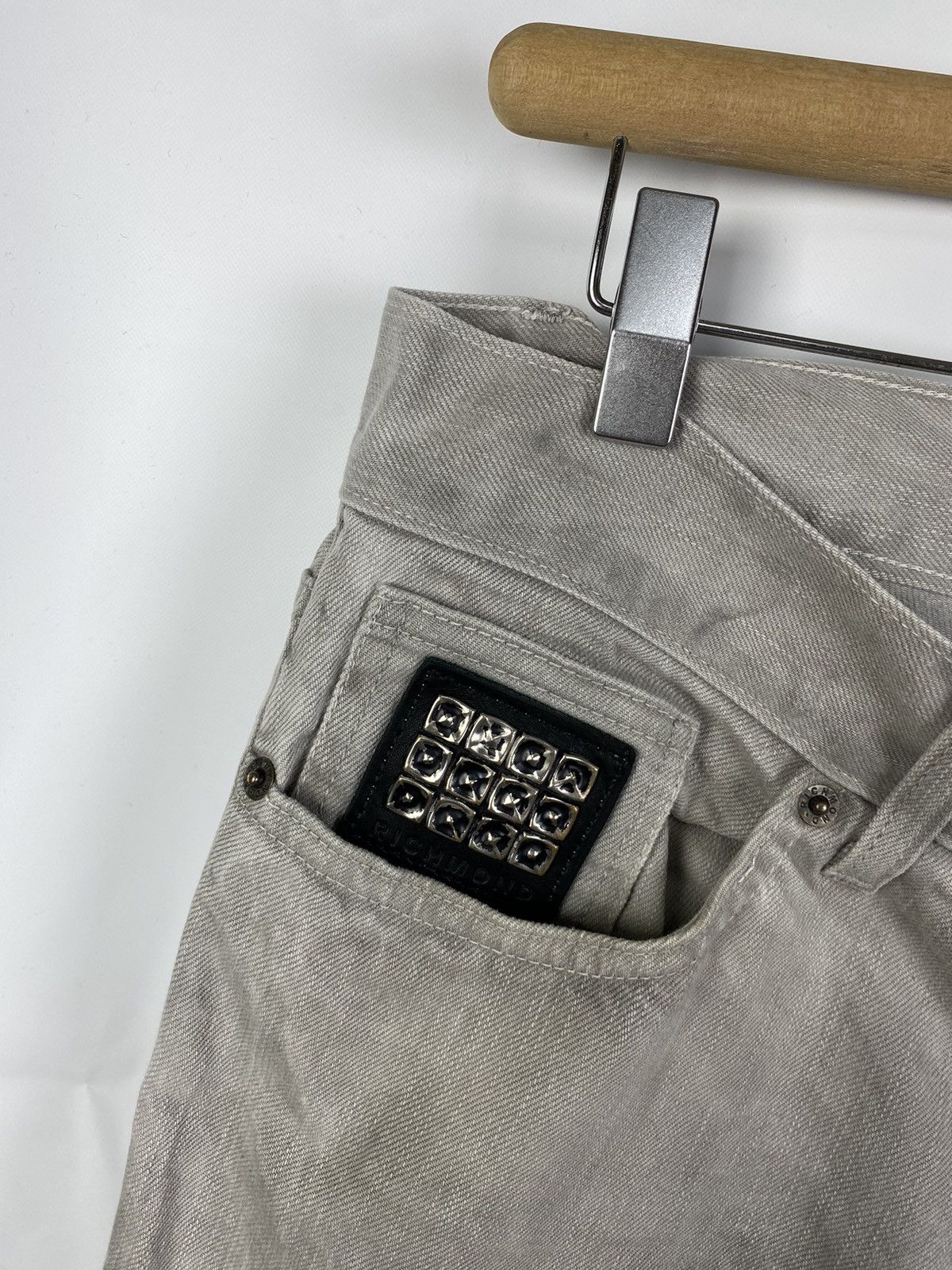 John Richmond Richmond Jeans Stone Washed Low Rise Denim Men size 32 Size US 32 / EU 48 - 3 Thumbnail